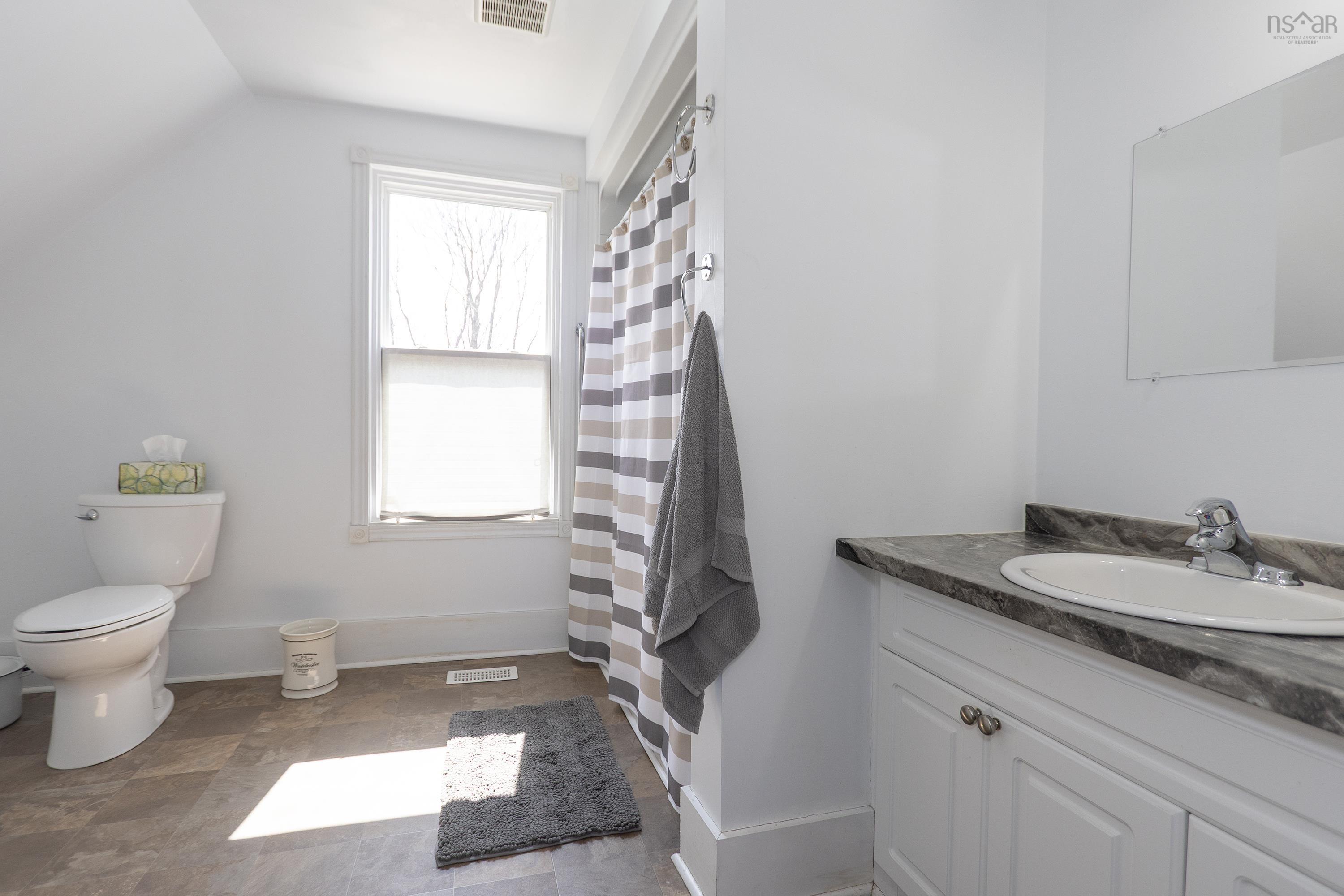 $279,000.00: 100 Queen Street, Parrsboro