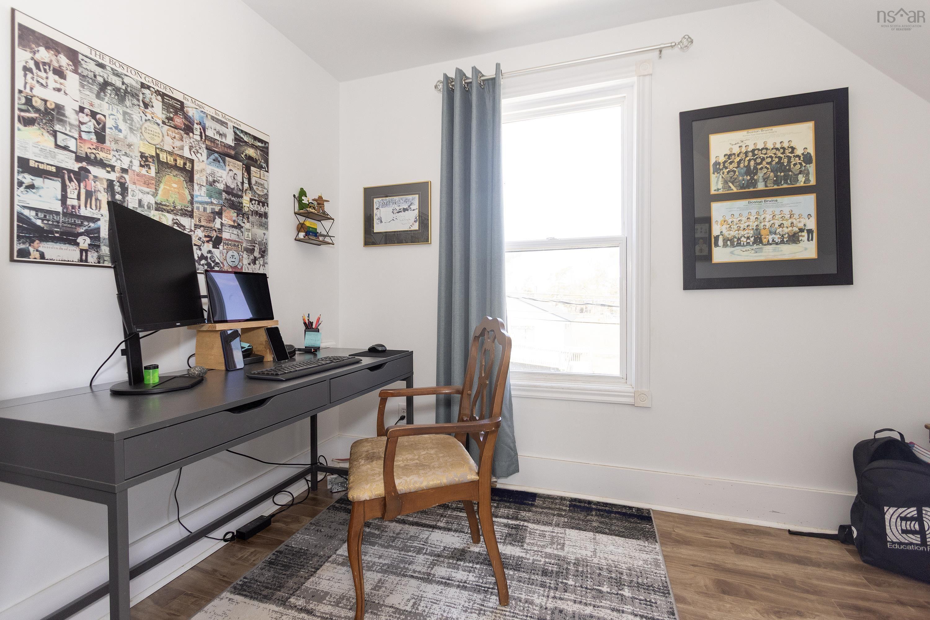 $279,000.00: 100 Queen Street, Parrsboro