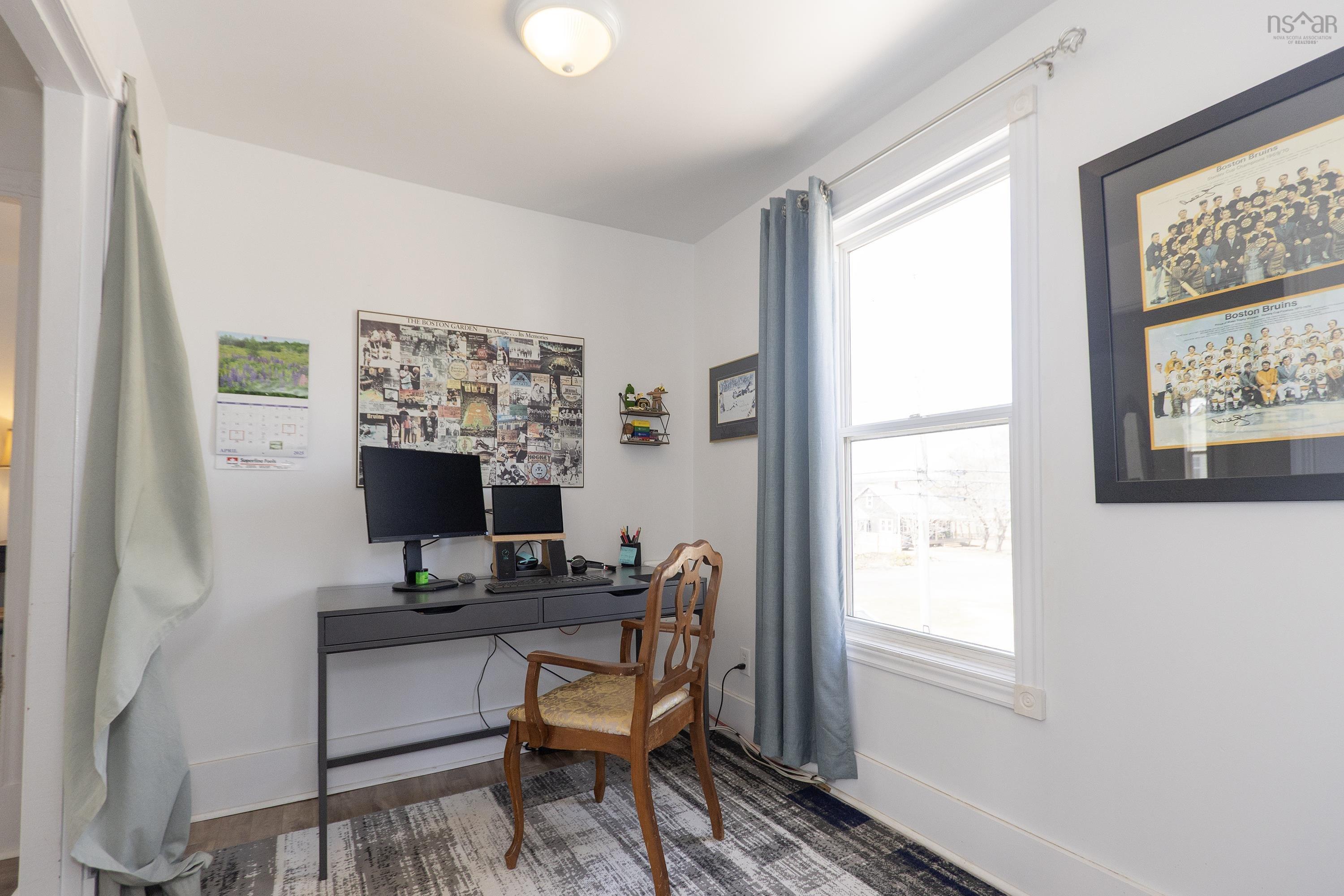 $279,000.00: 100 Queen Street, Parrsboro