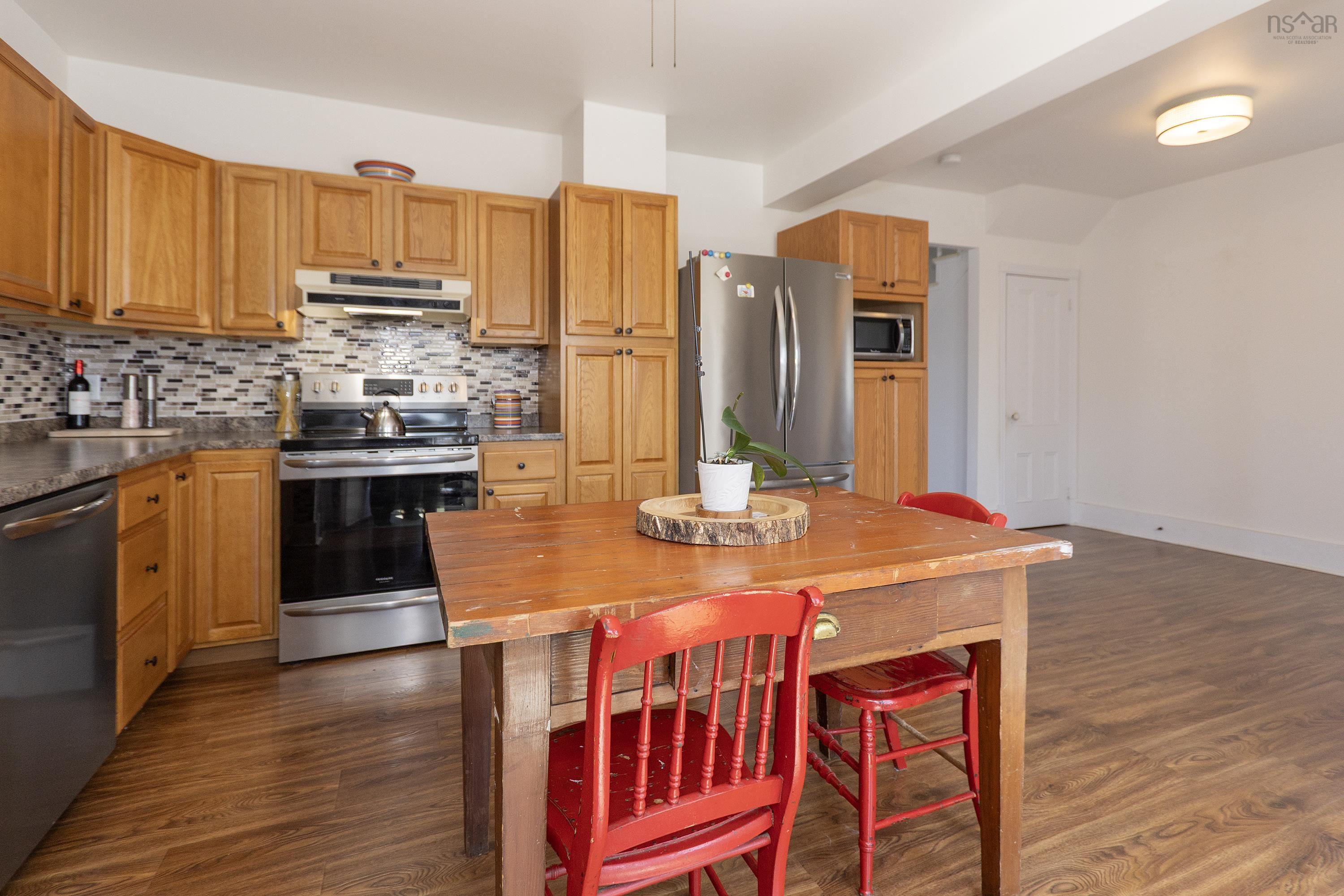 $279,000.00: 100 Queen Street, Parrsboro