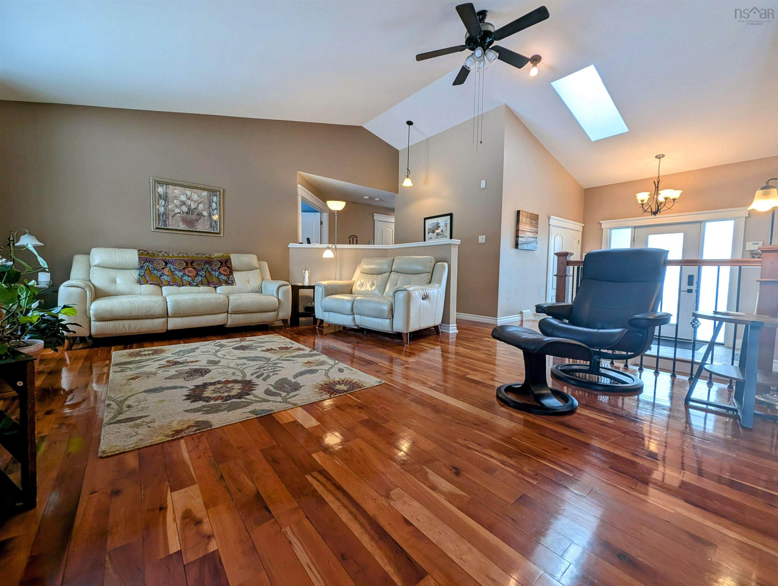 $749,900.00: 30 Terry Road, Windsor Junction