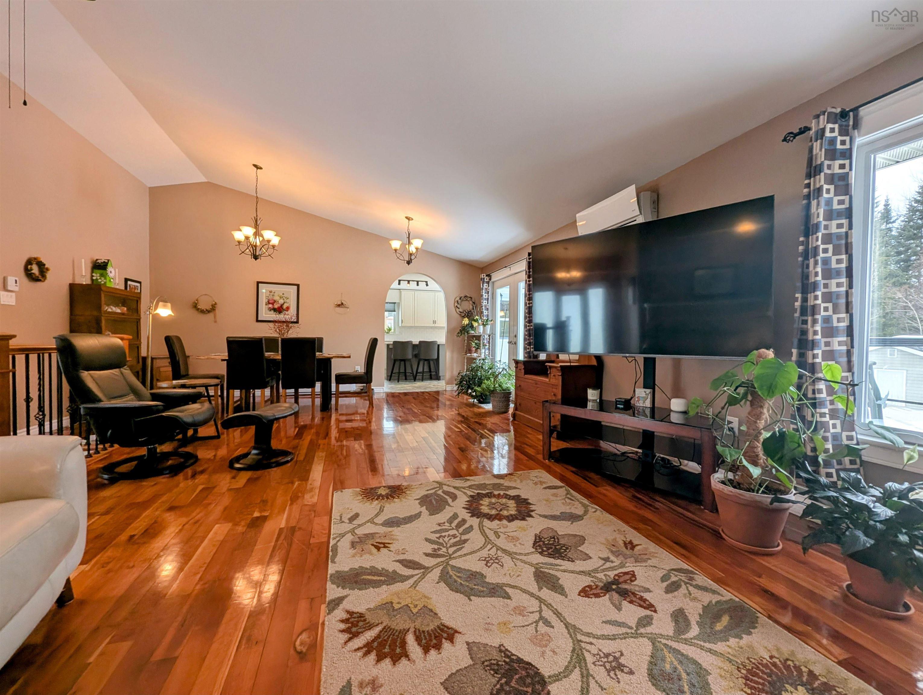 $749,900.00: 30 Terry Road, Windsor Junction