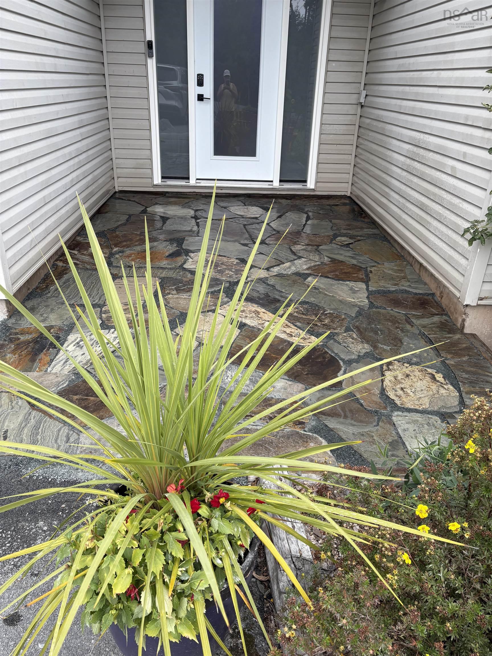 $749,900.00: 30 Terry Road, Windsor Junction