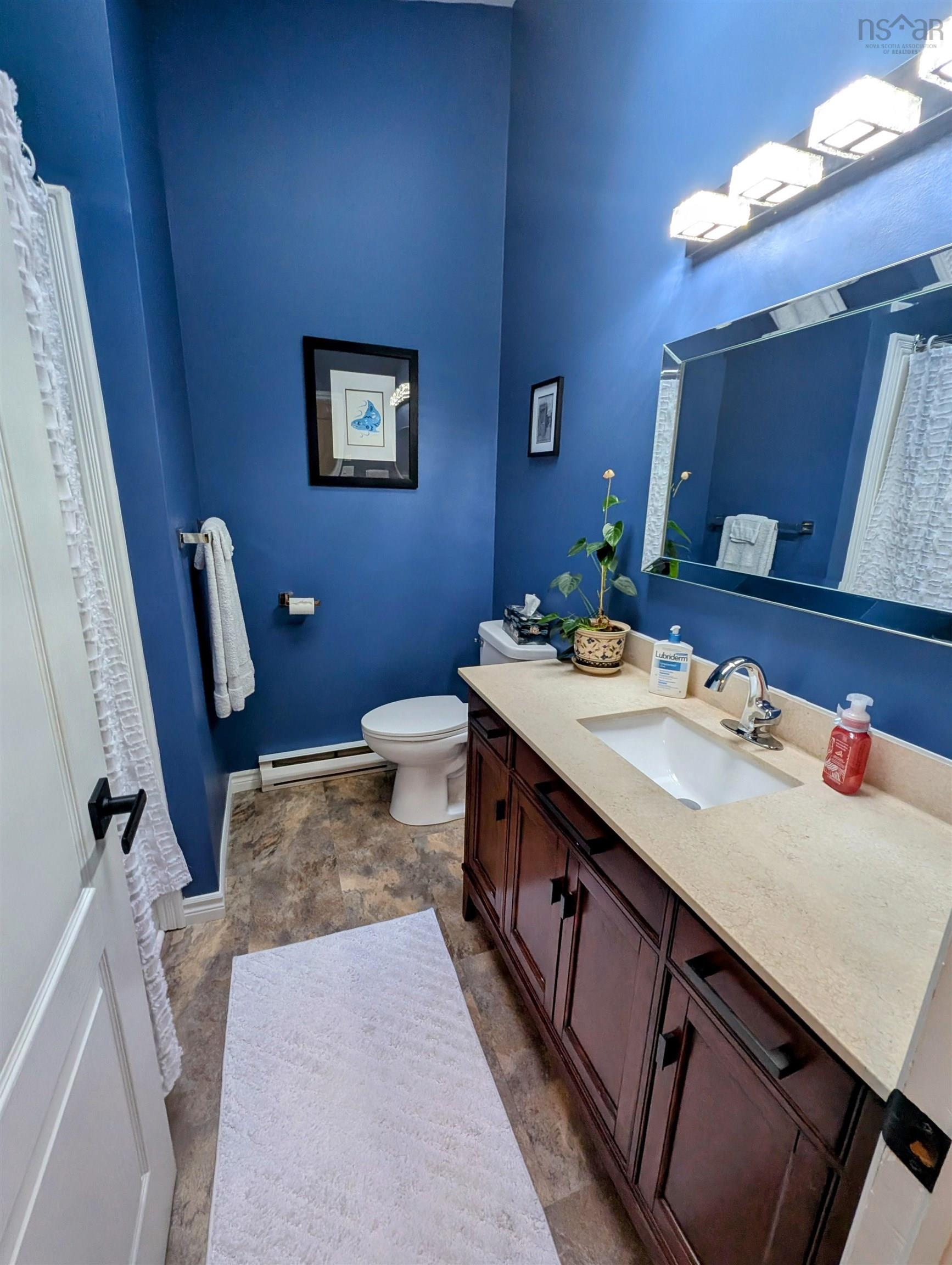 $749,900.00: 30 Terry Road, Windsor Junction