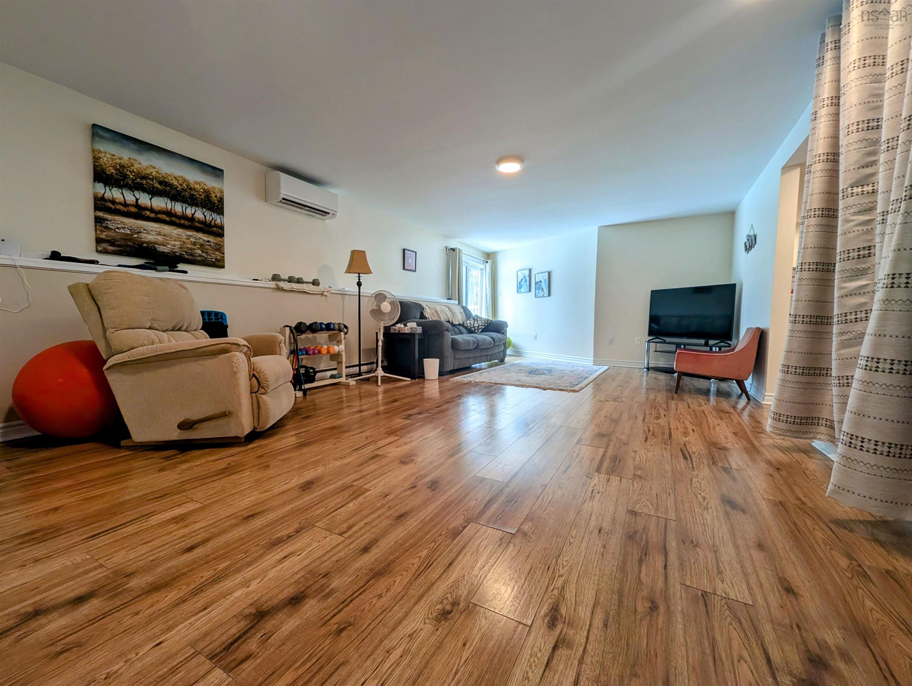 $749,900.00: 30 Terry Road, Windsor Junction