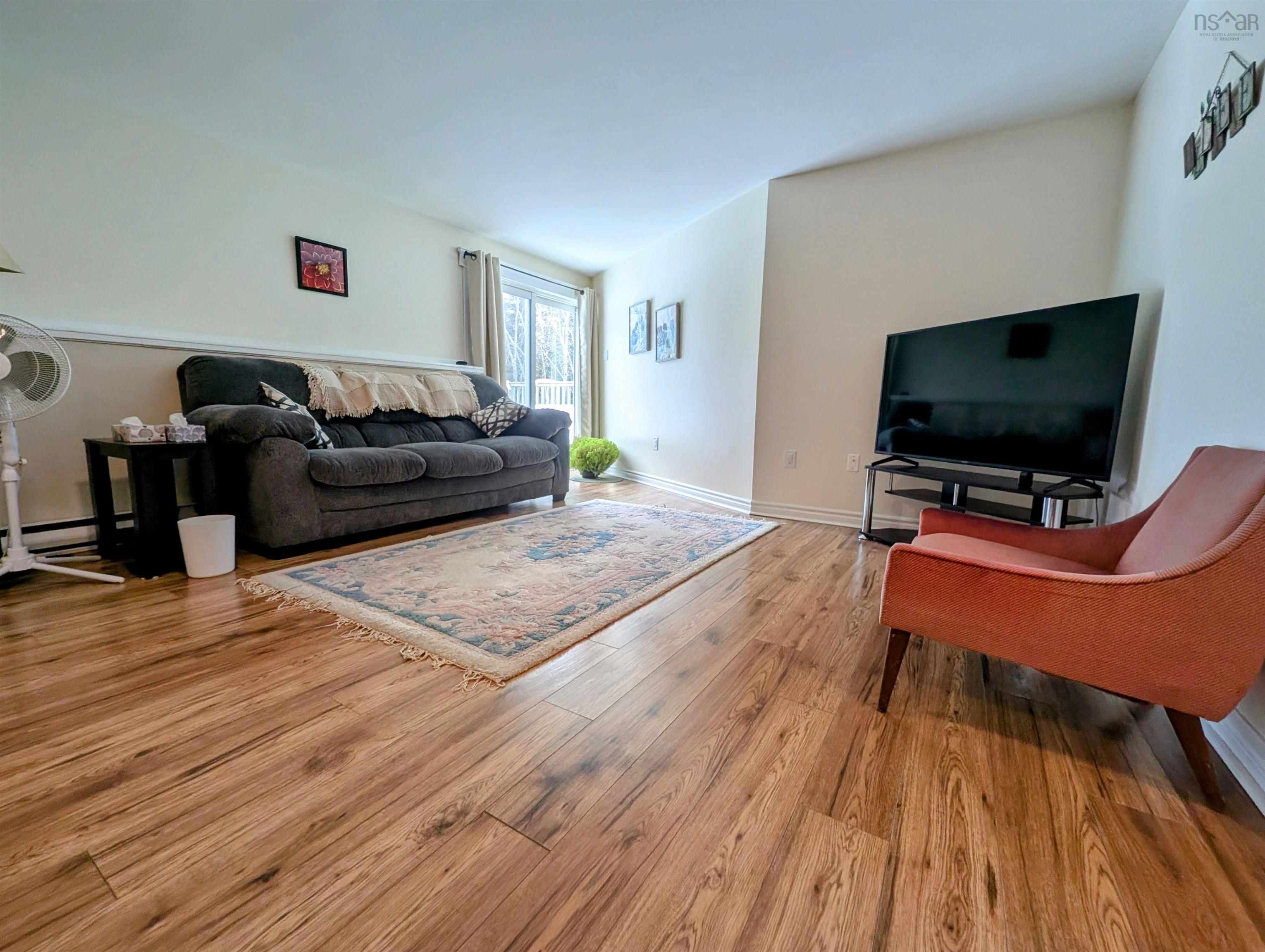 $749,900.00: 30 Terry Road, Windsor Junction