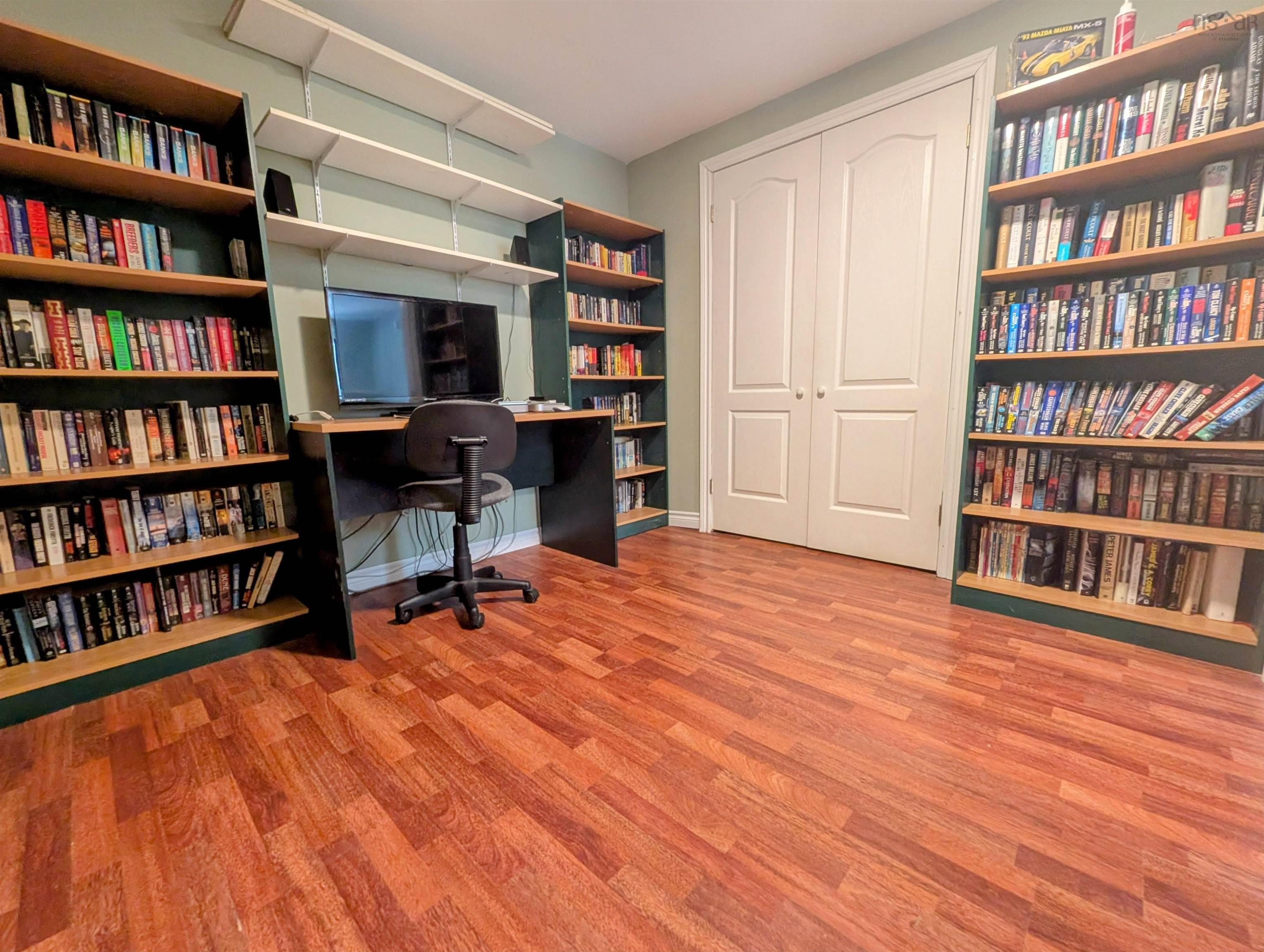 $749,900.00: 30 Terry Road, Windsor Junction