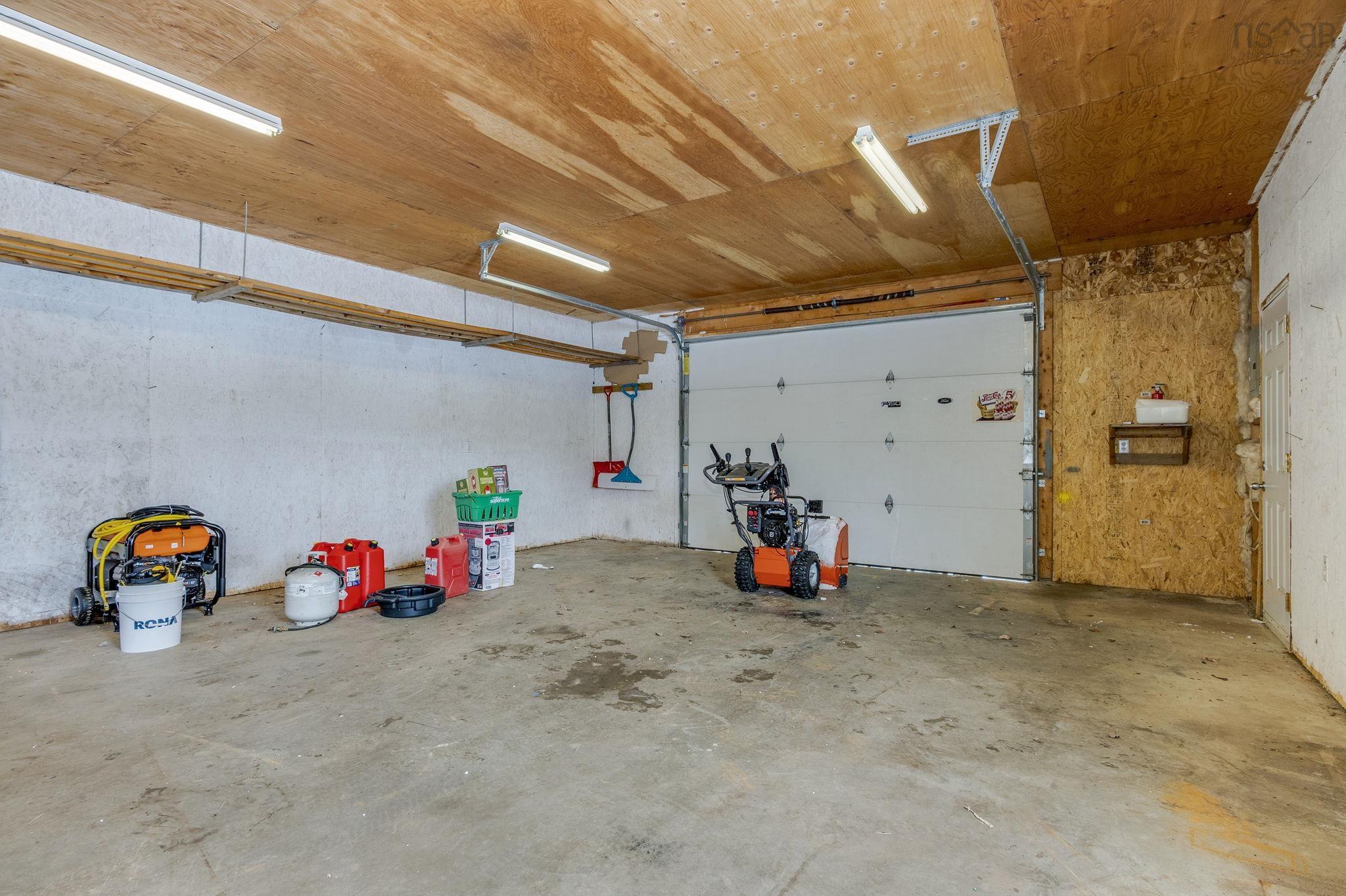 $859,900.00: 88 Ridge wood Court, Belnan