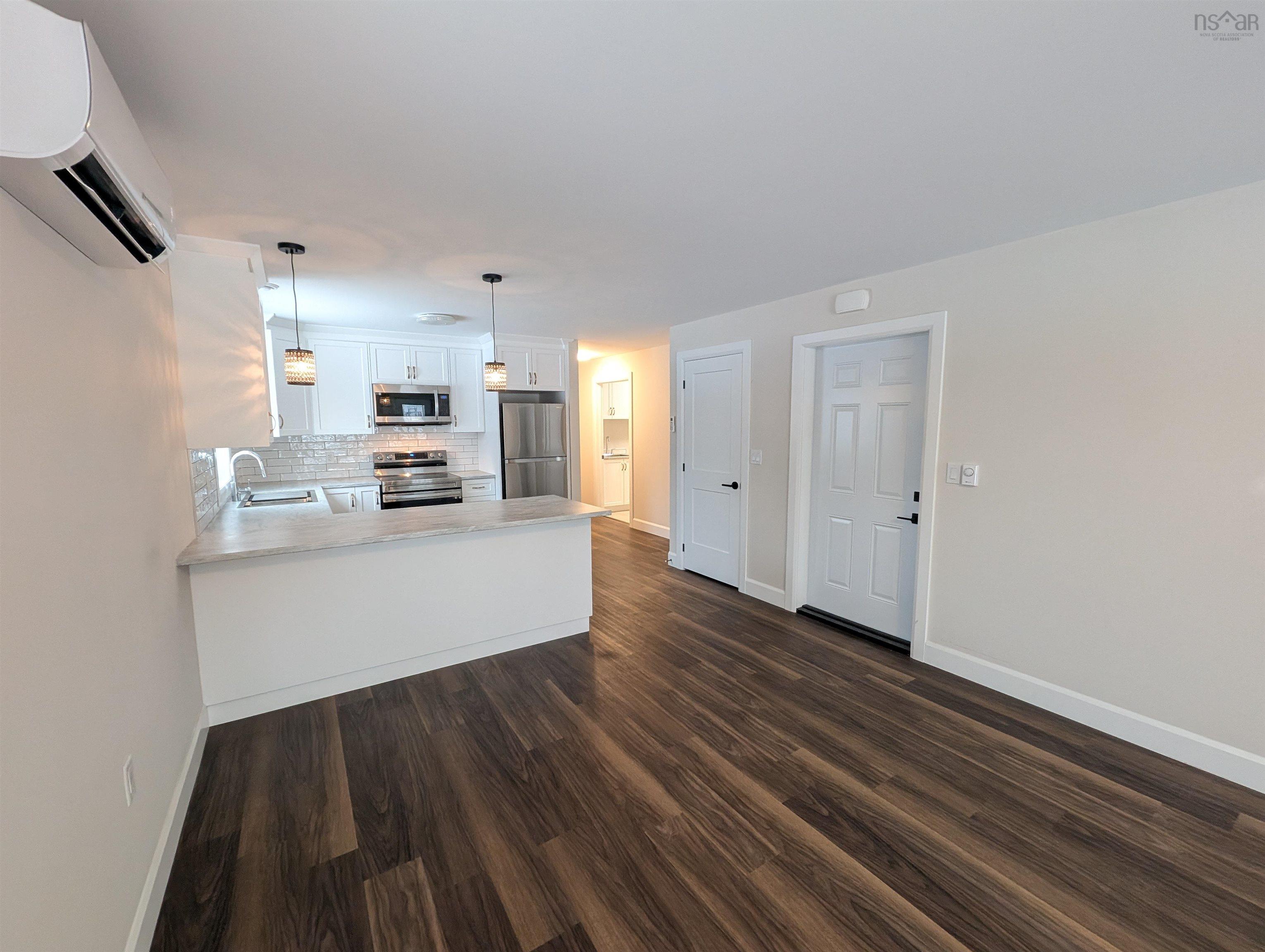 $849,000.00: 128 & 130 Renfrew Road, Hants