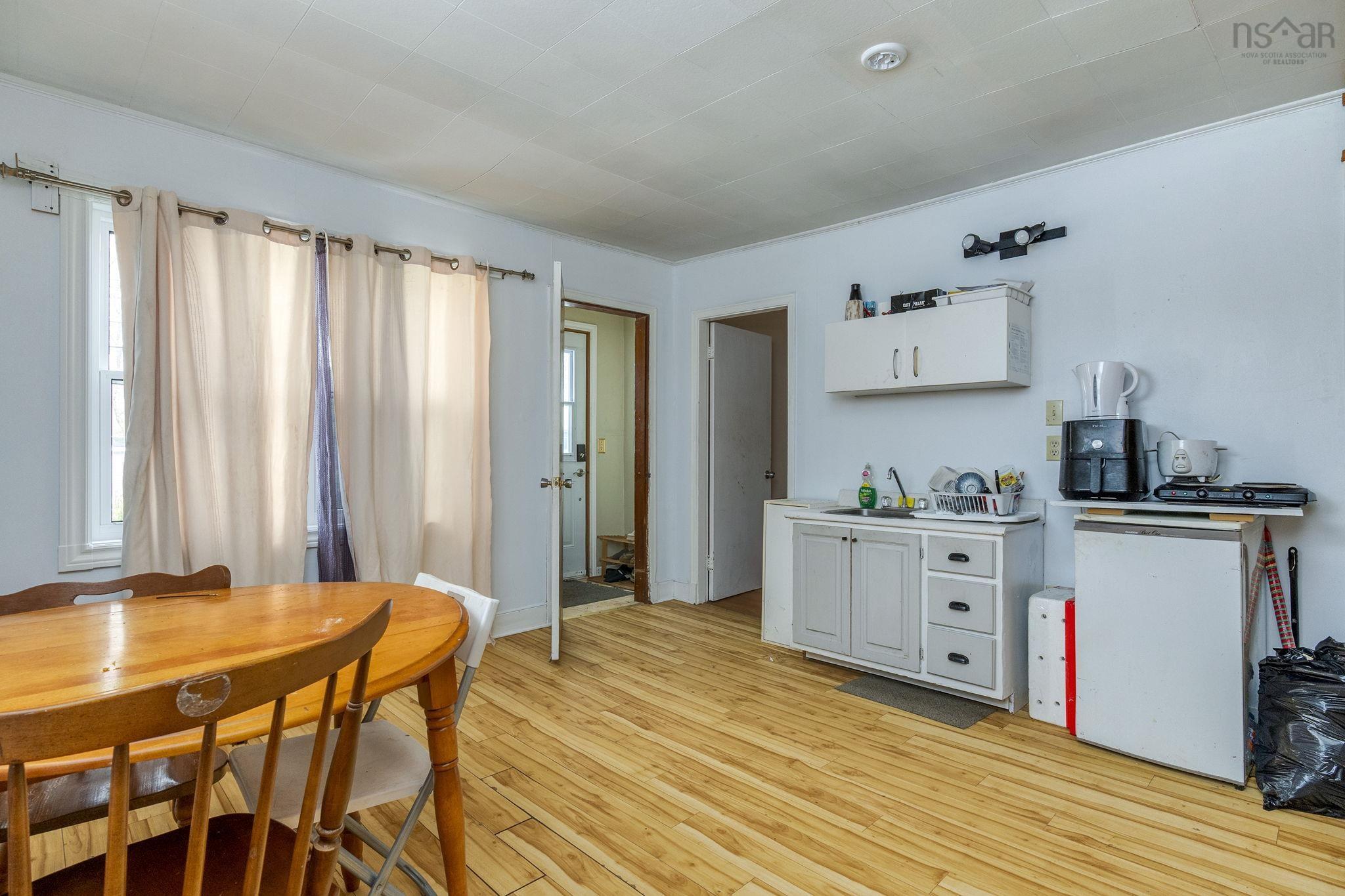 16 High Street, Dartmouth, NS (MLS 202603320)