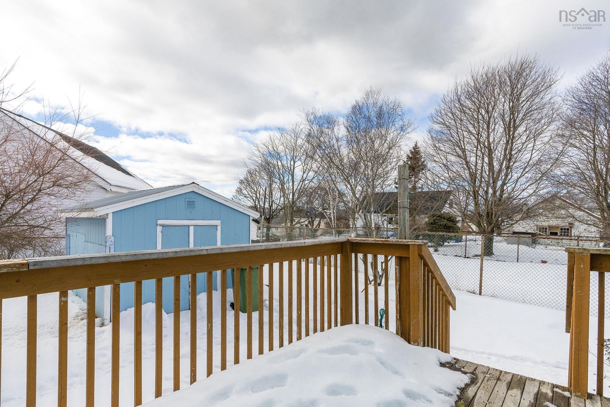 16 High Street, Dartmouth, NS (MLS 202603320)