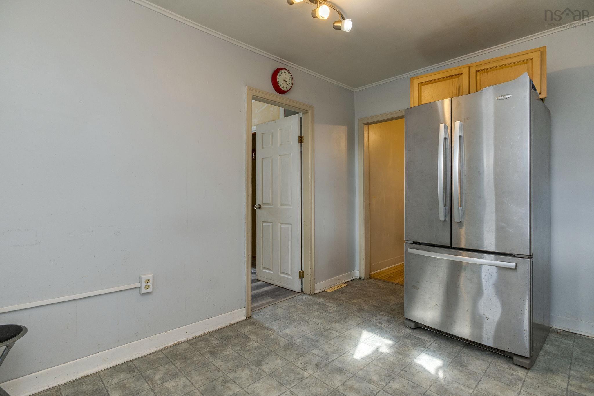 16 High Street, Dartmouth, NS (MLS 202603320)