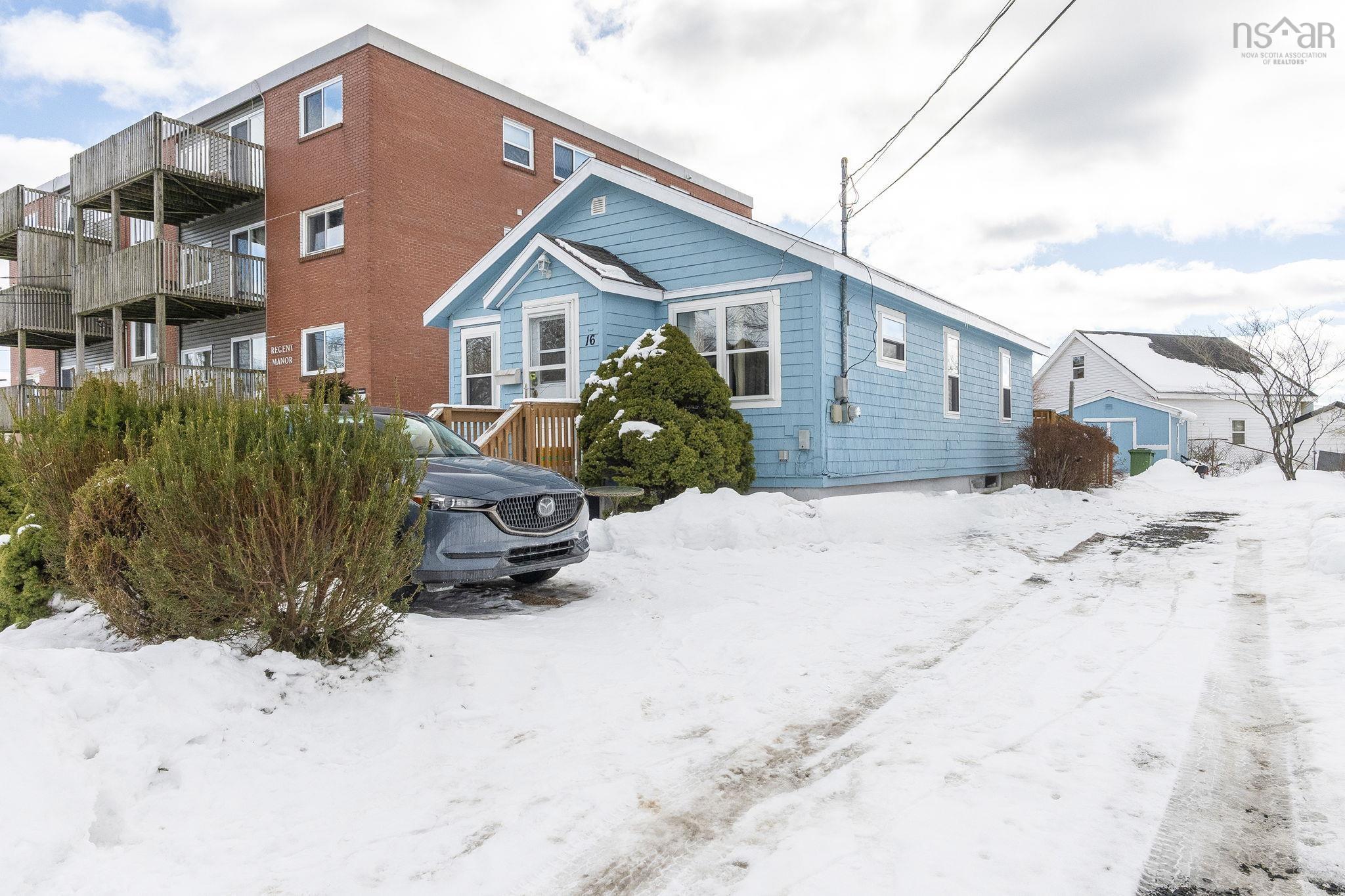 16 High Street, Dartmouth, NS (MLS 202603320)