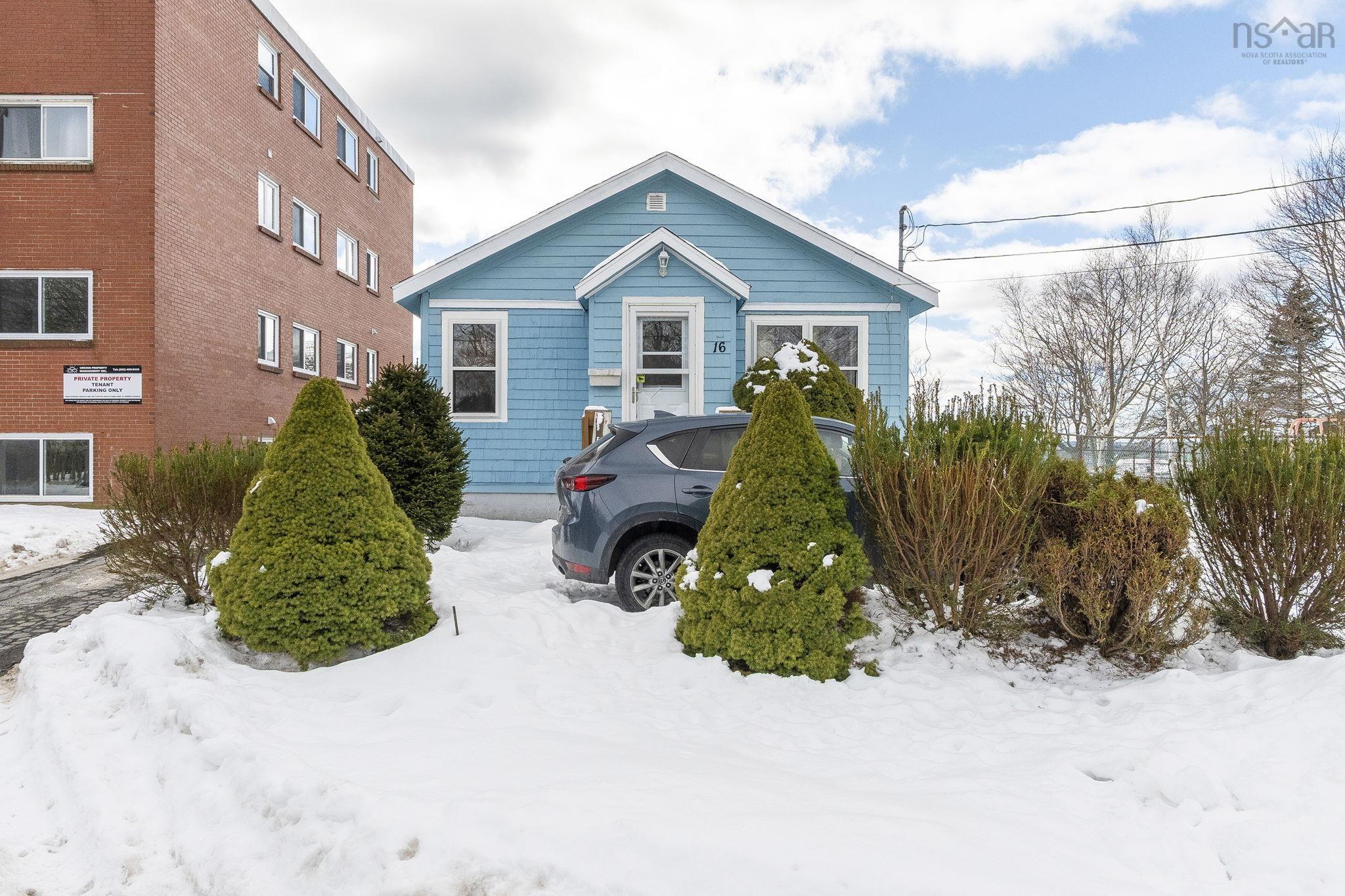 16 High Street, Dartmouth, NS (MLS 202603320)