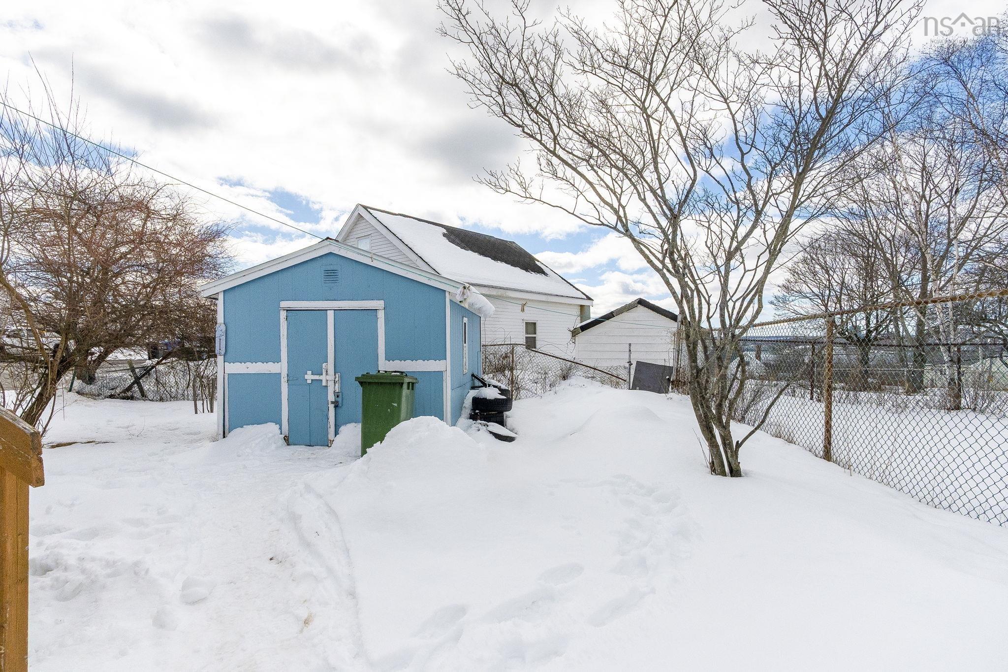 16 High Street, Dartmouth, NS (MLS 202603320)