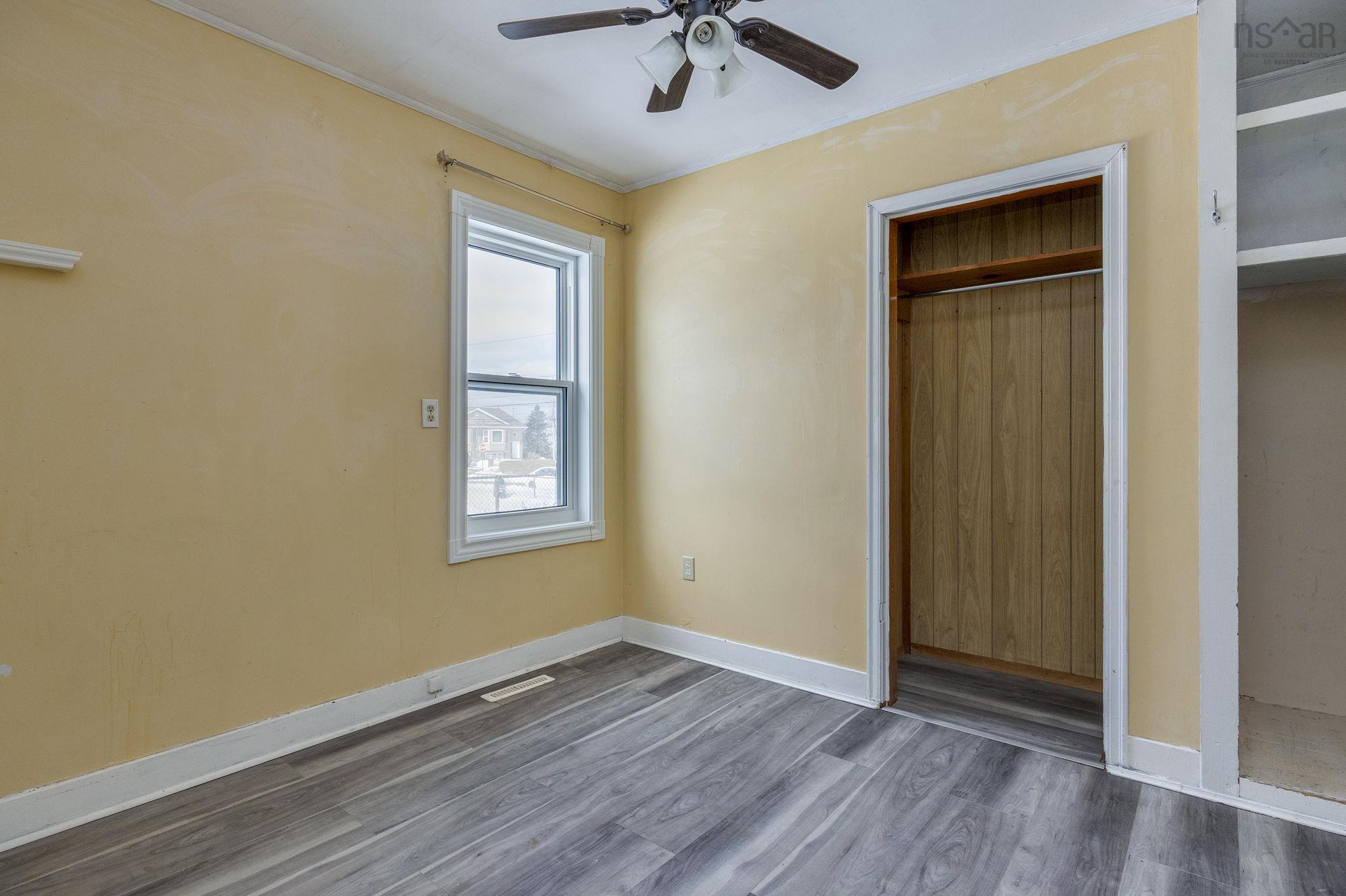 16 High Street, Dartmouth, NS (MLS 202603320)