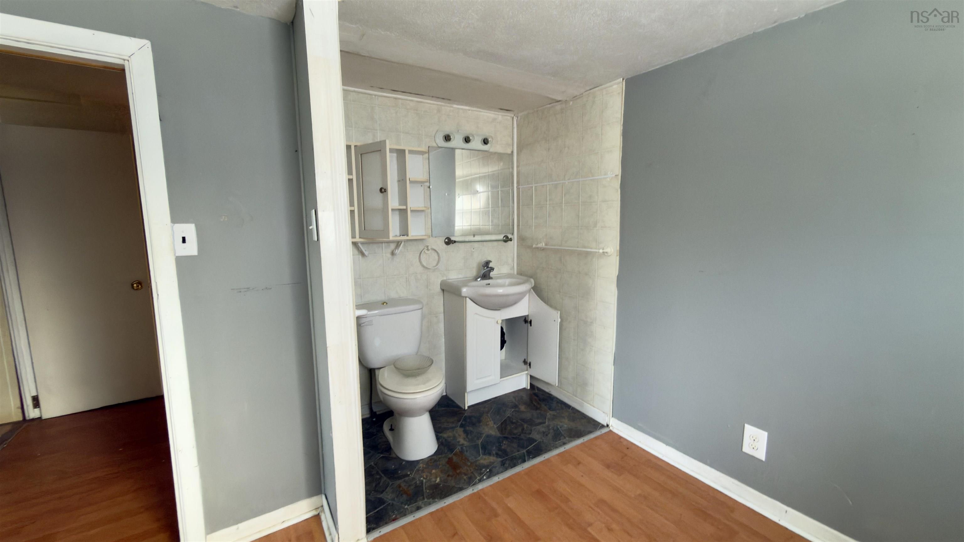 $149,900.00: 158 Jordantown Road, Jordantown