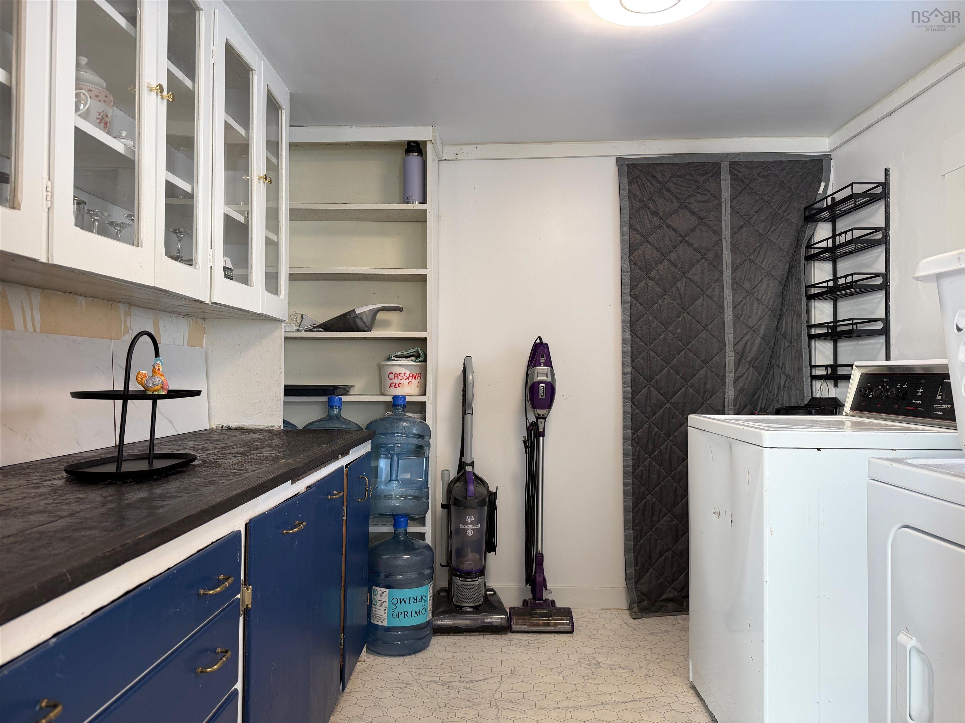 $399,000.00: 526 Cedar Lake Road, Cedar Lake