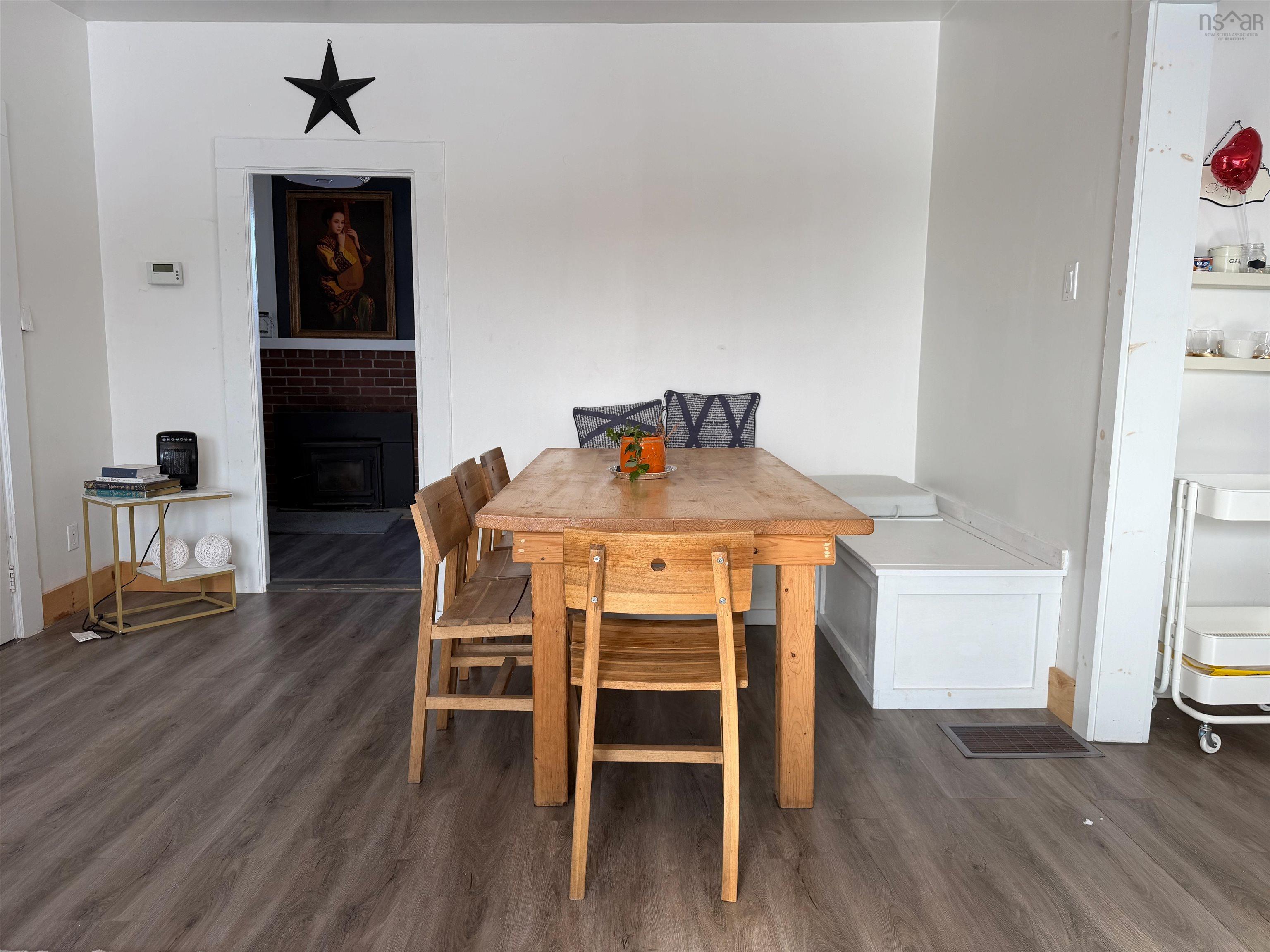 $399,000.00: 526 Cedar Lake Road, Cedar Lake