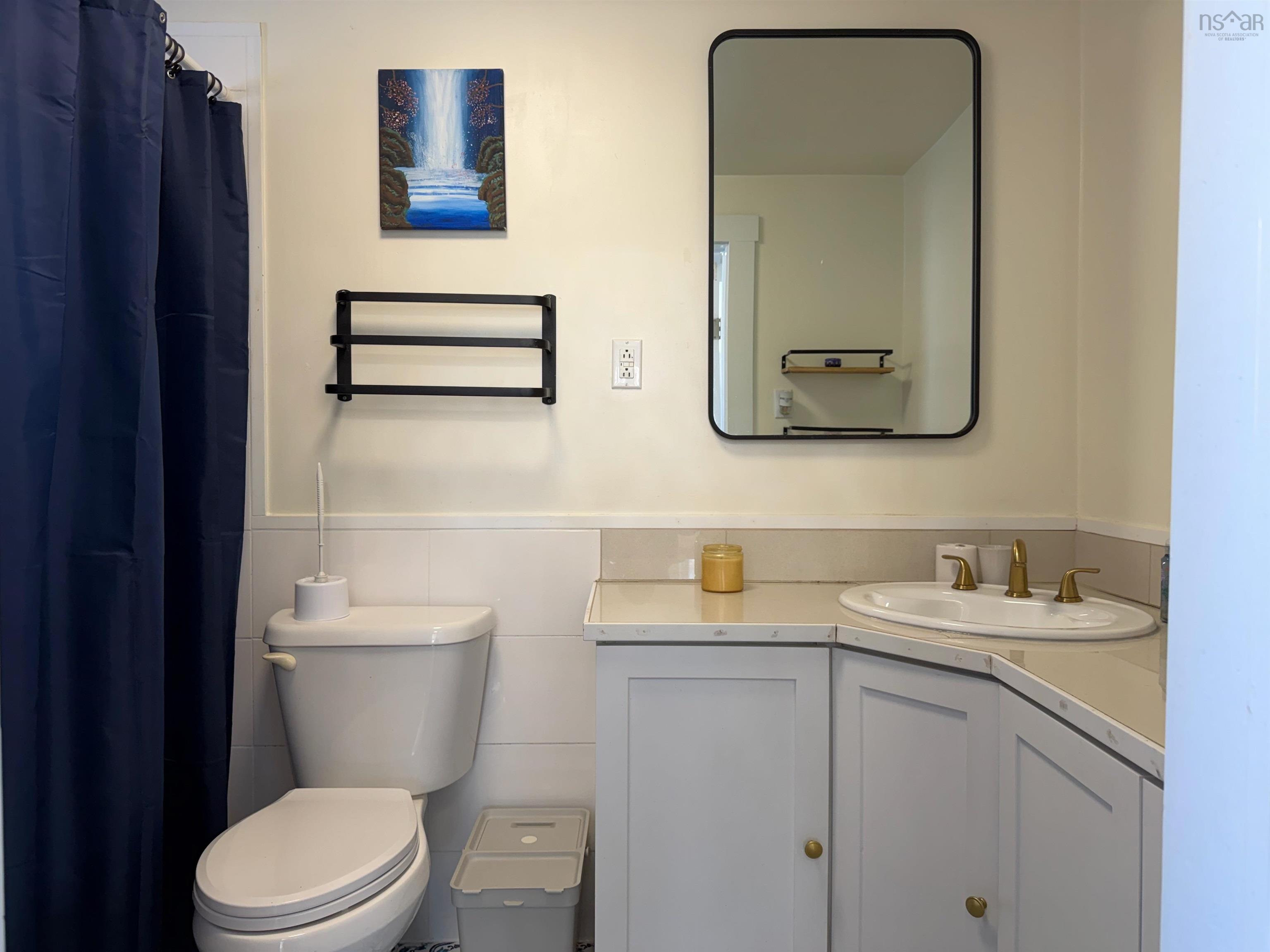 $399,000.00: 526 Cedar Lake Road, Cedar Lake