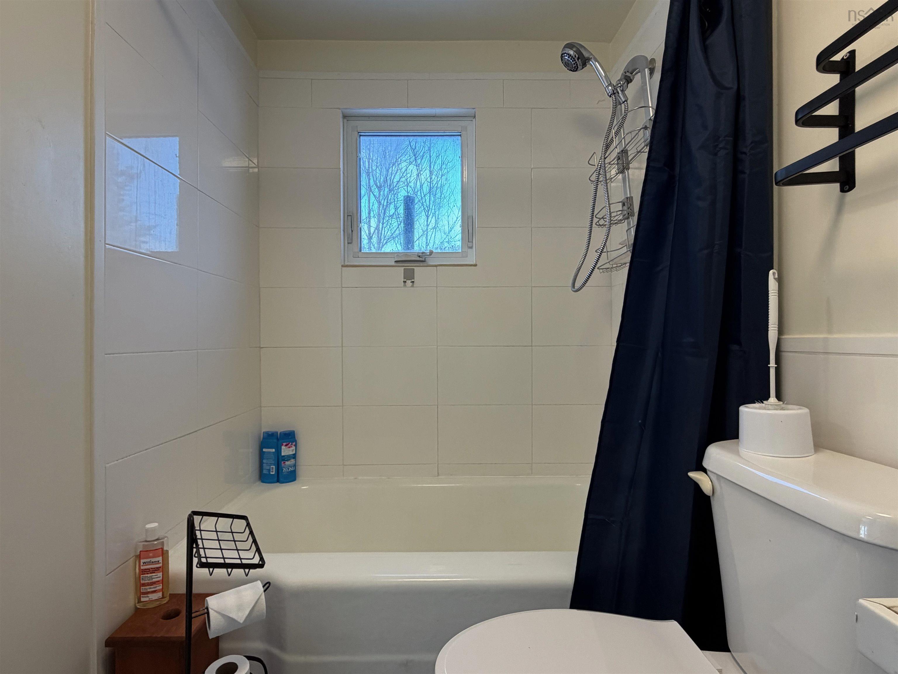 $399,000.00: 526 Cedar Lake Road, Cedar Lake