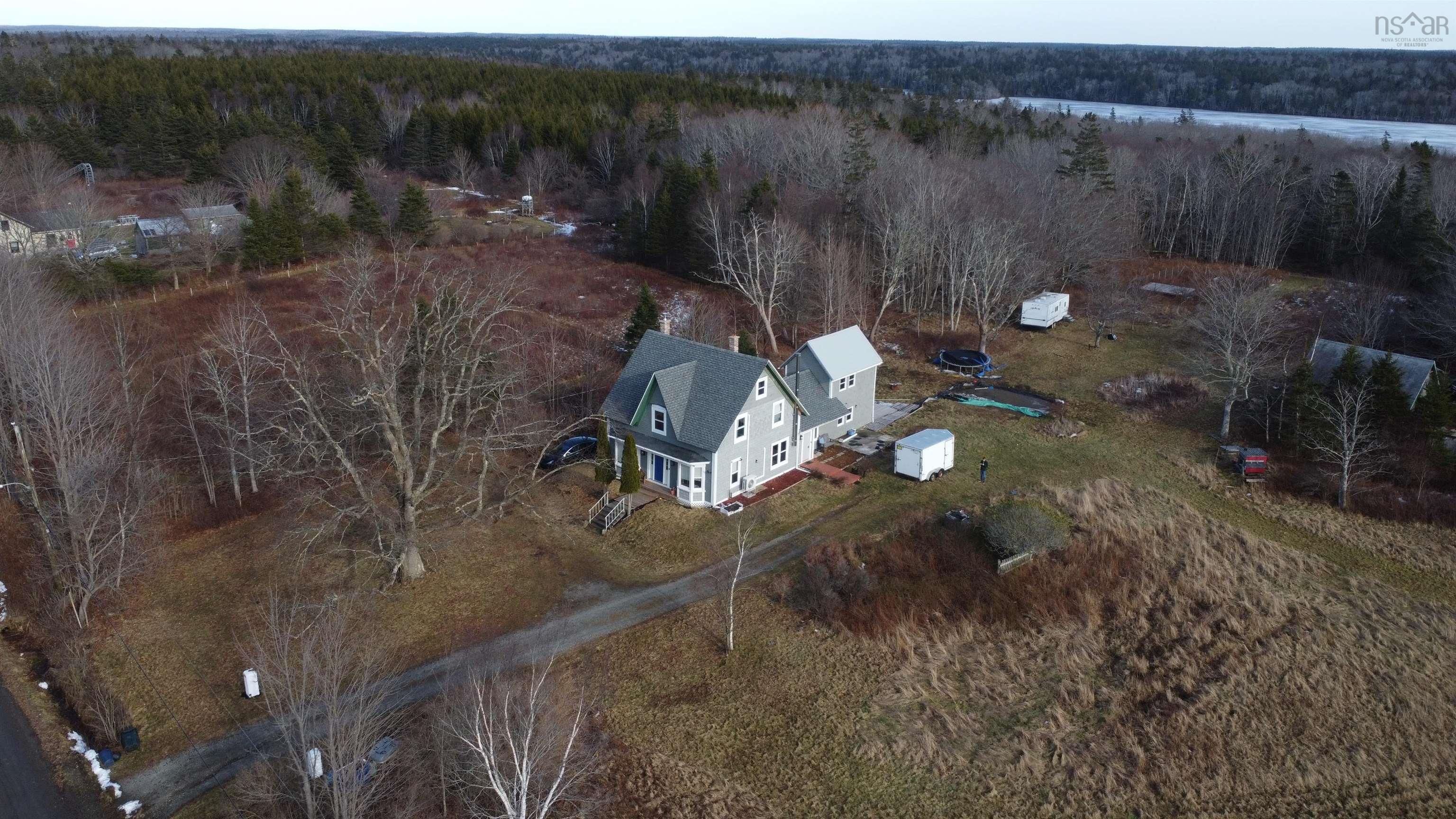 $399,000.00: 526 Cedar Lake Road, Cedar Lake