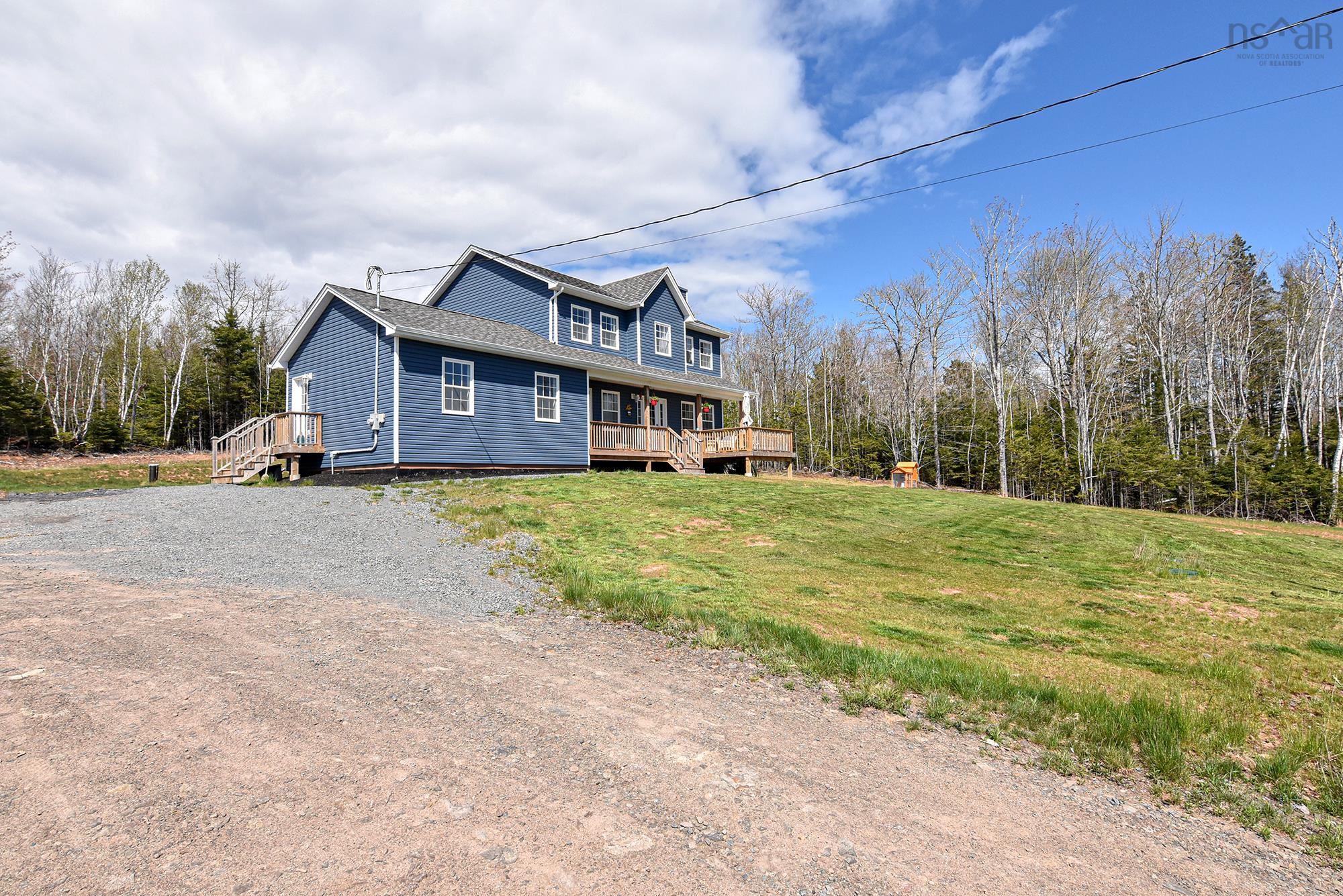 $835,000.00: 9409 Highway 215, Pembroke
