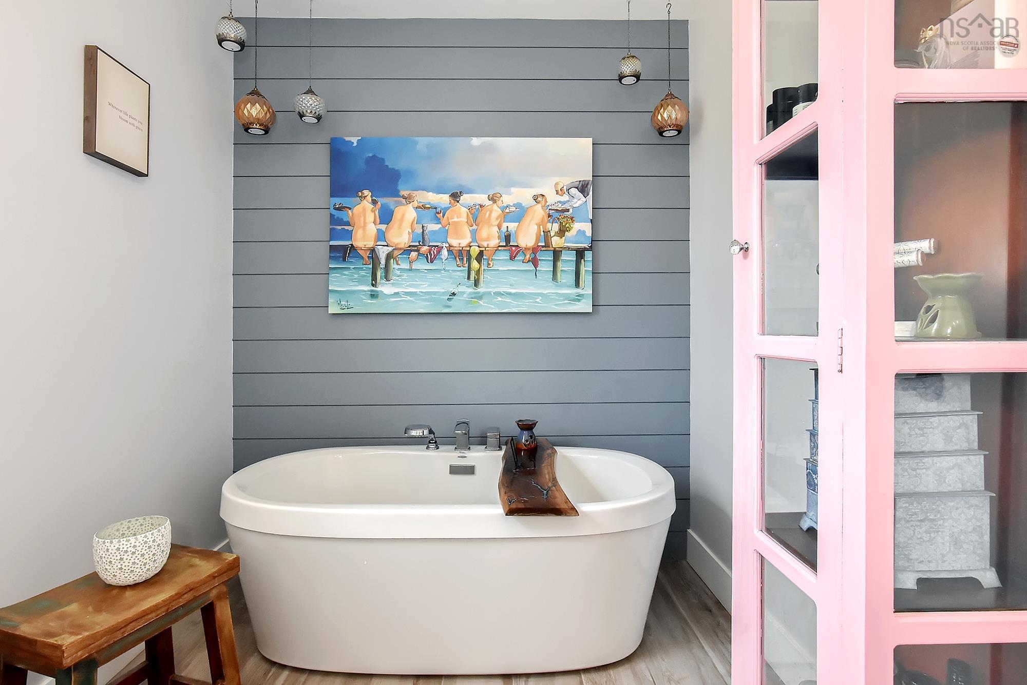 $835,000.00: 9409 Highway 215, Pembroke