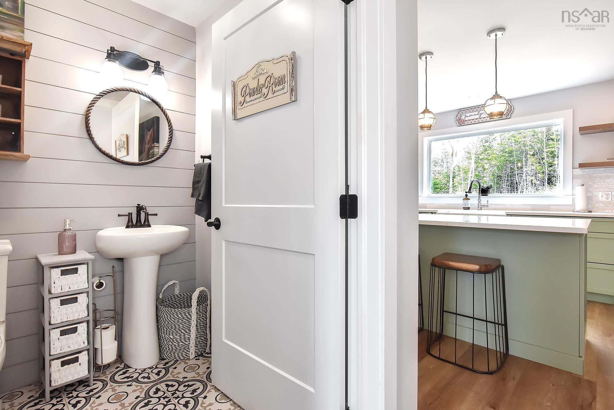 $835,000.00: 9409 Highway 215, Pembroke