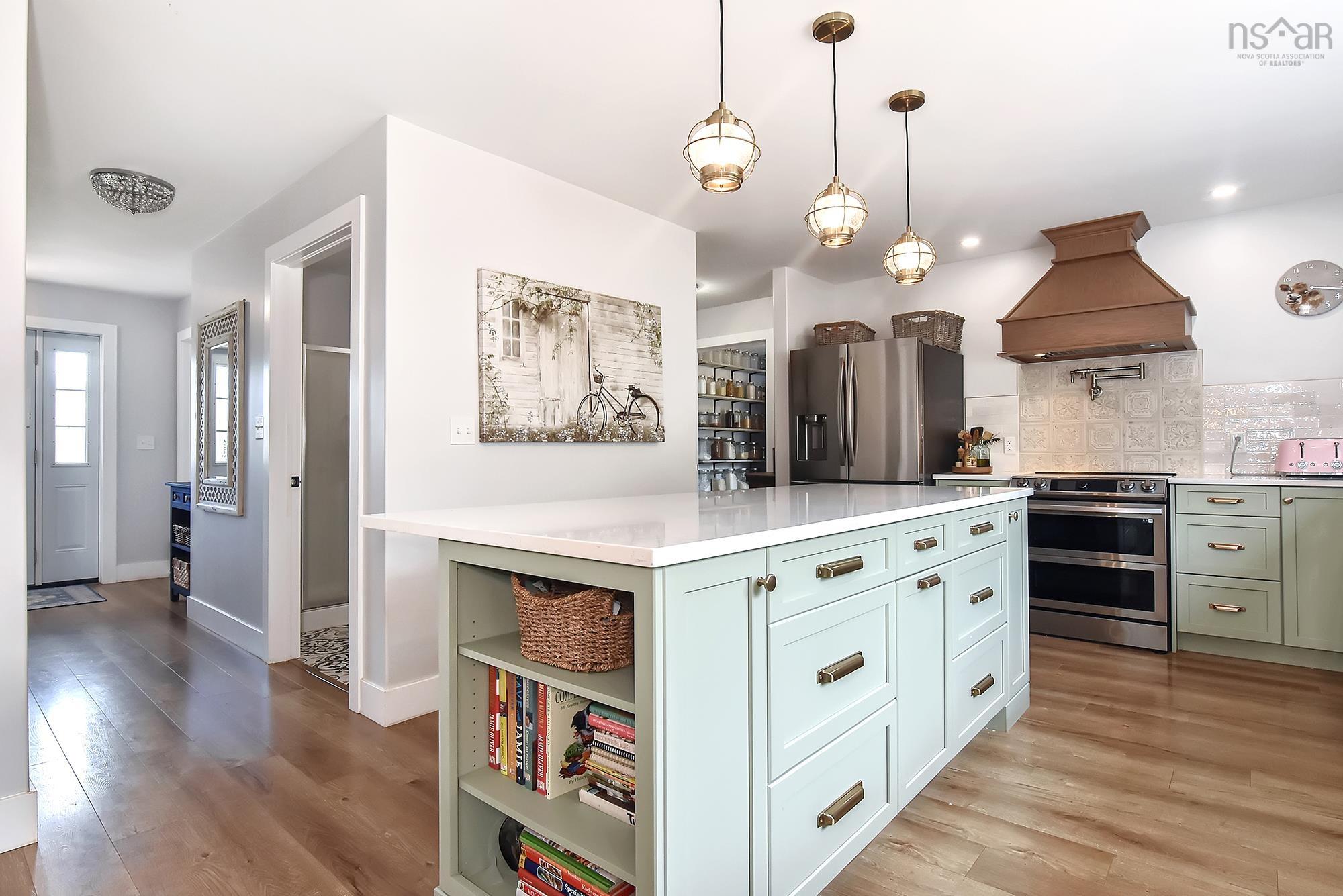 $835,000.00: 9409 Highway 215, Pembroke