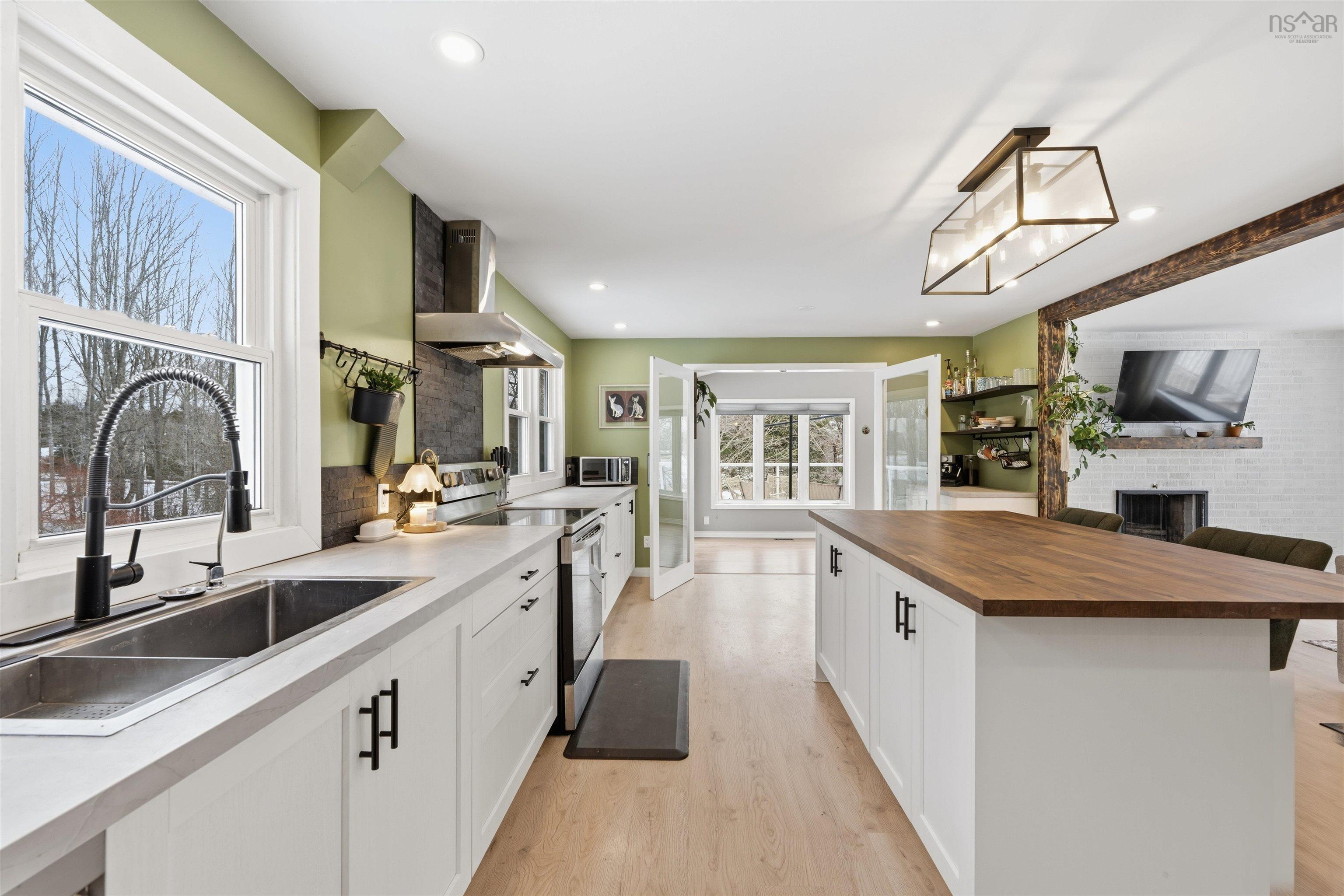 $599,000.00: 5 Tower View Road, Enfield