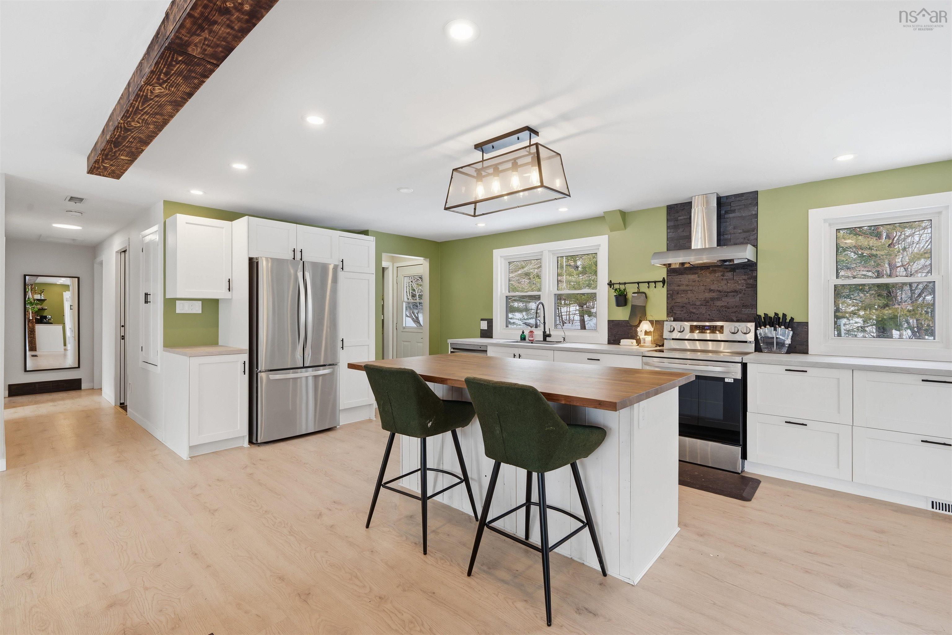 $599,000.00: 5 Tower View Road, Enfield