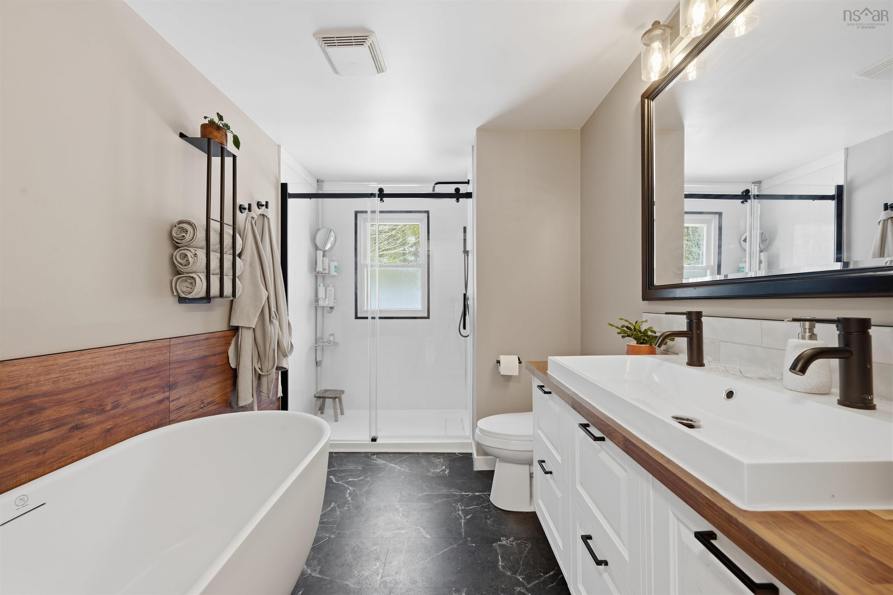 $599,000.00: 5 Tower View Road, Enfield