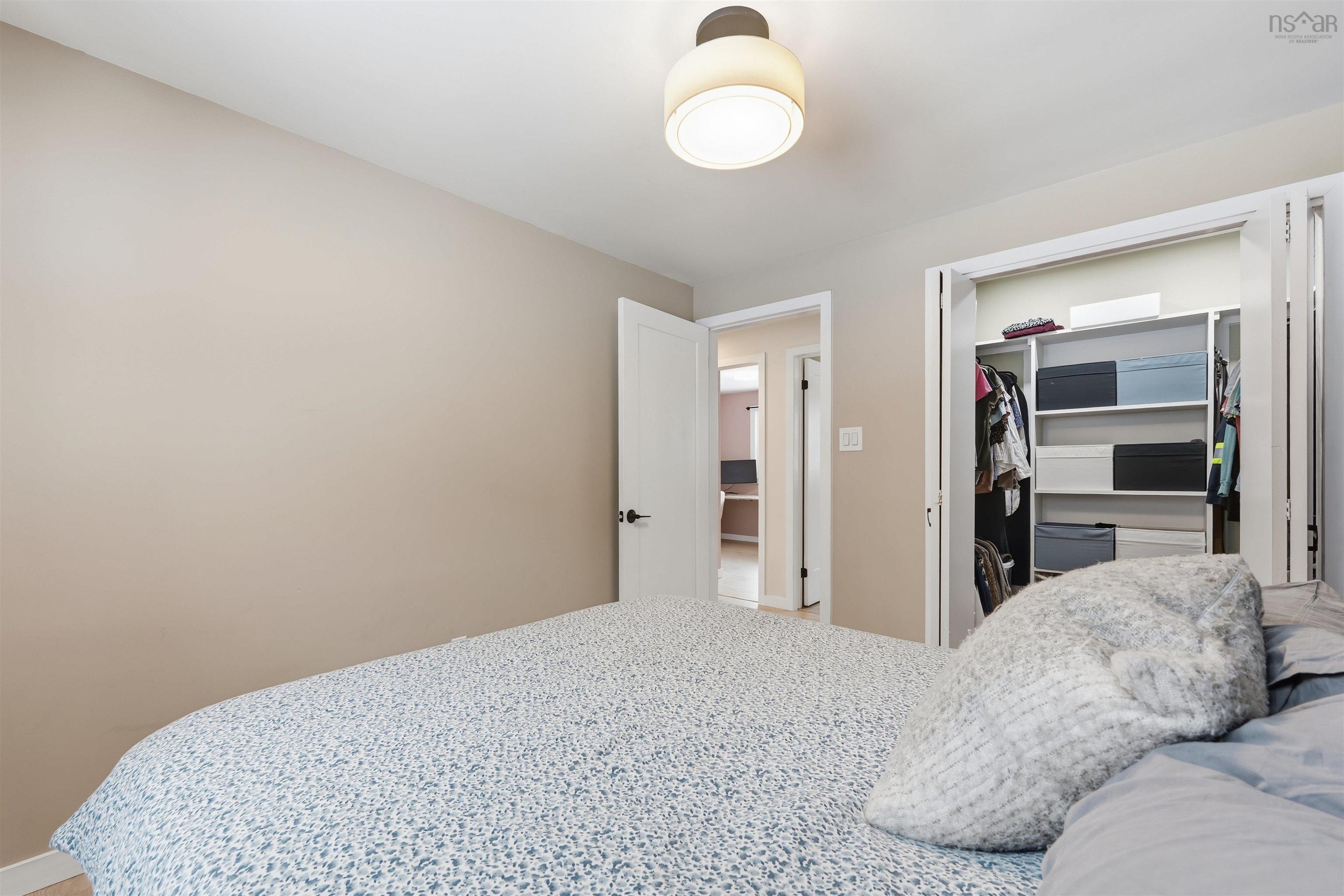 $599,000.00: 5 Tower View Road, Enfield