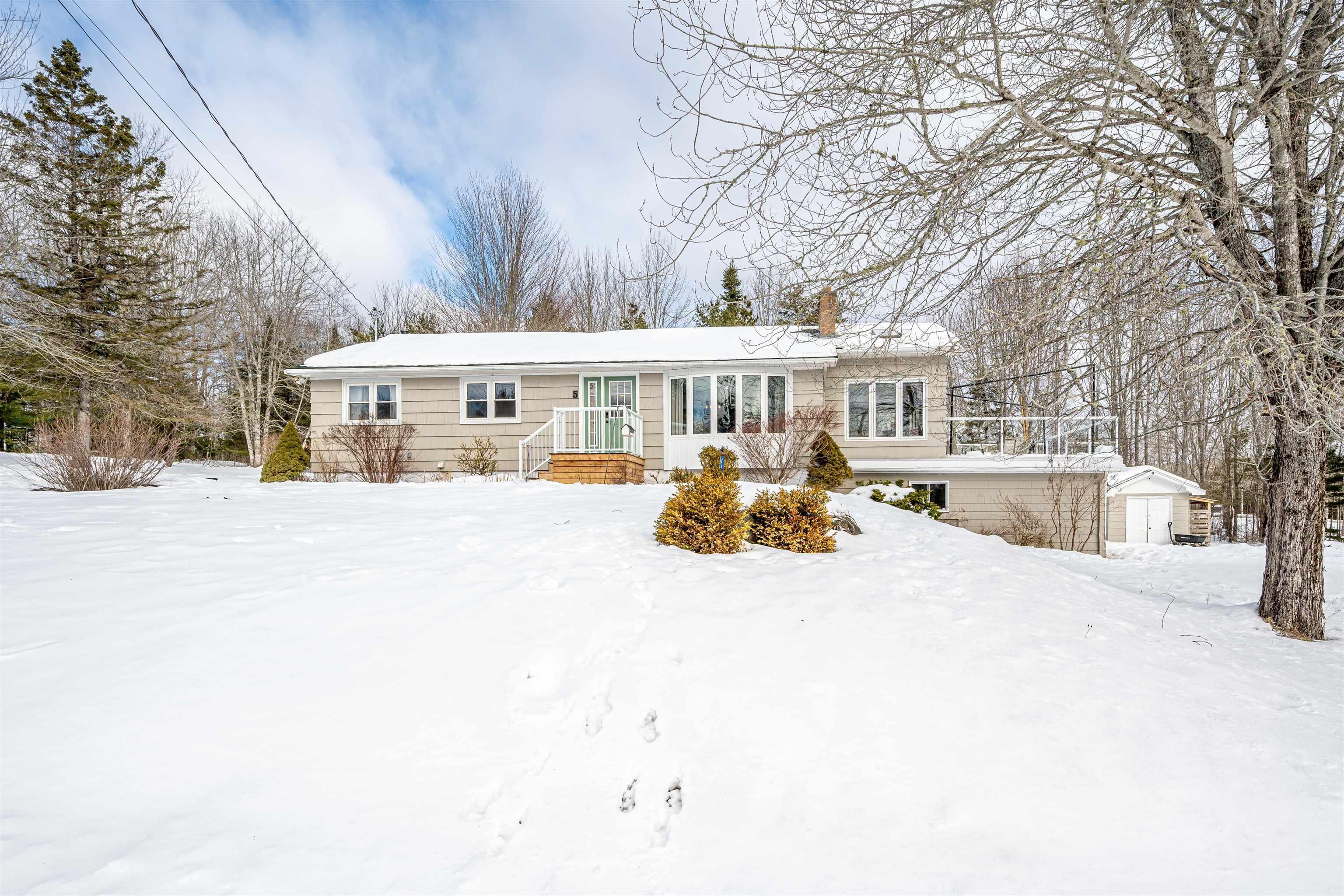 $599,000.00: 5 Tower View Road, Enfield