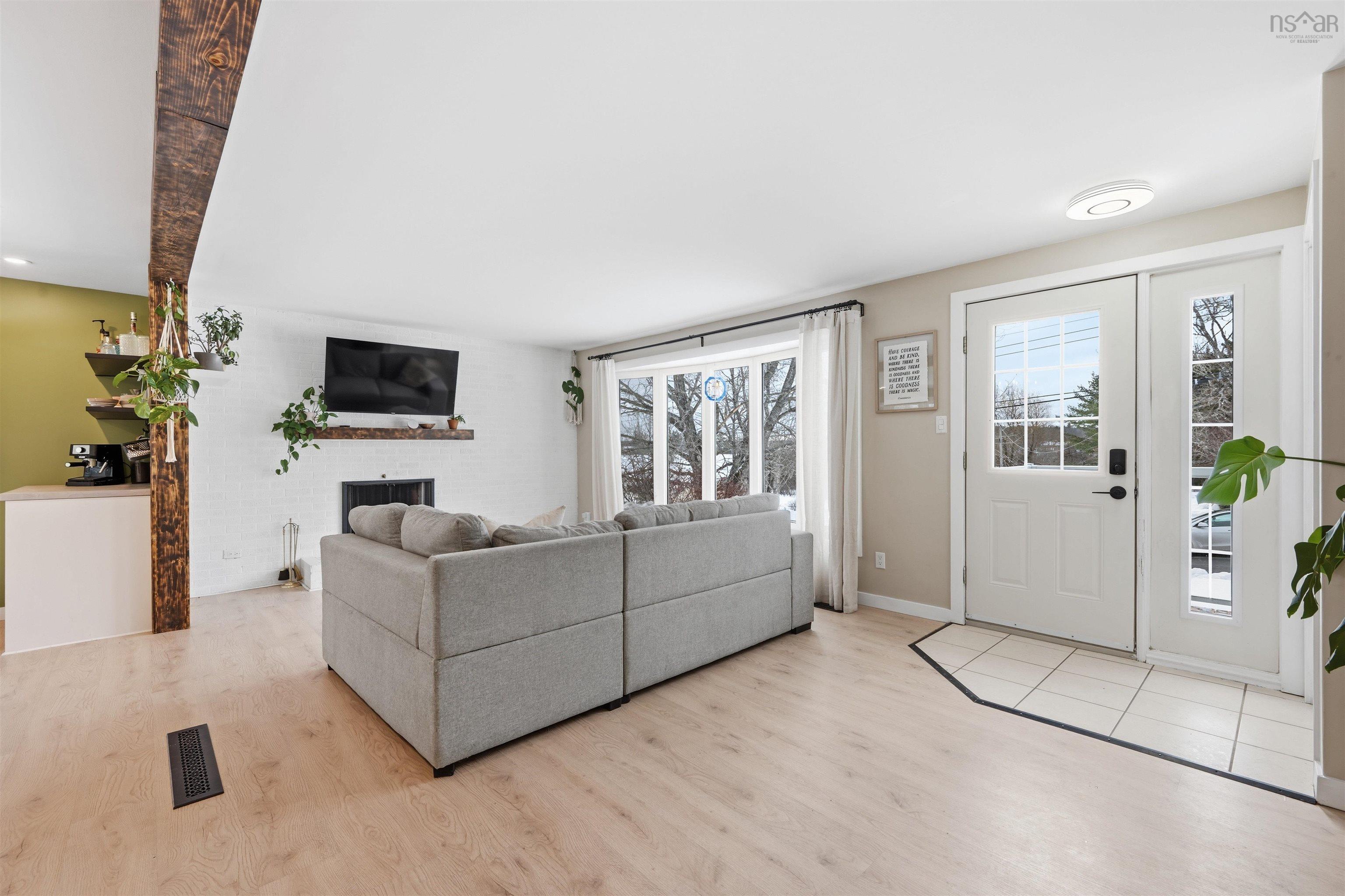 $599,000.00: 5 Tower View Road, Enfield