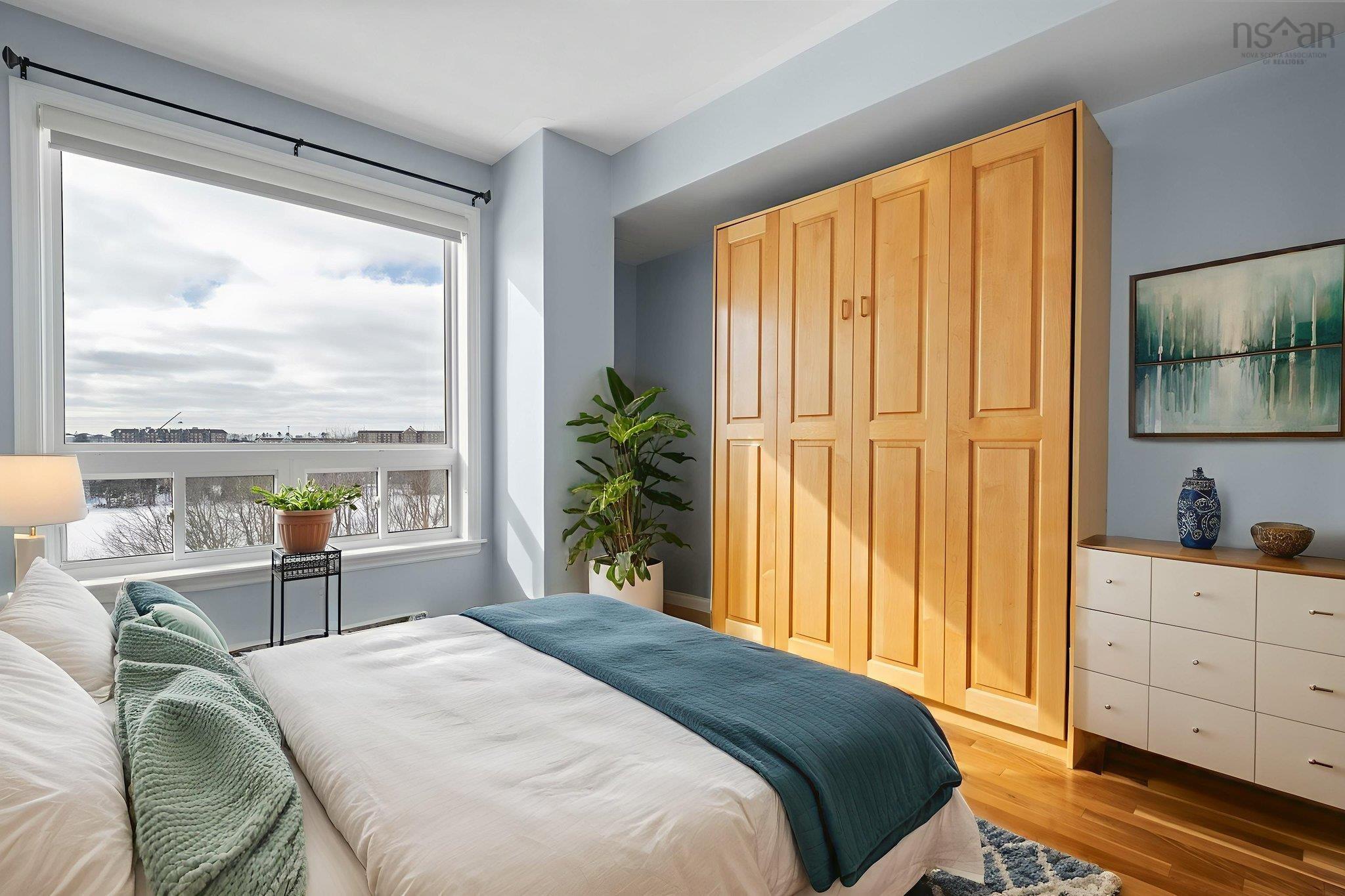 $589,500.00: 306 77 Russell Lake, Dartmouth