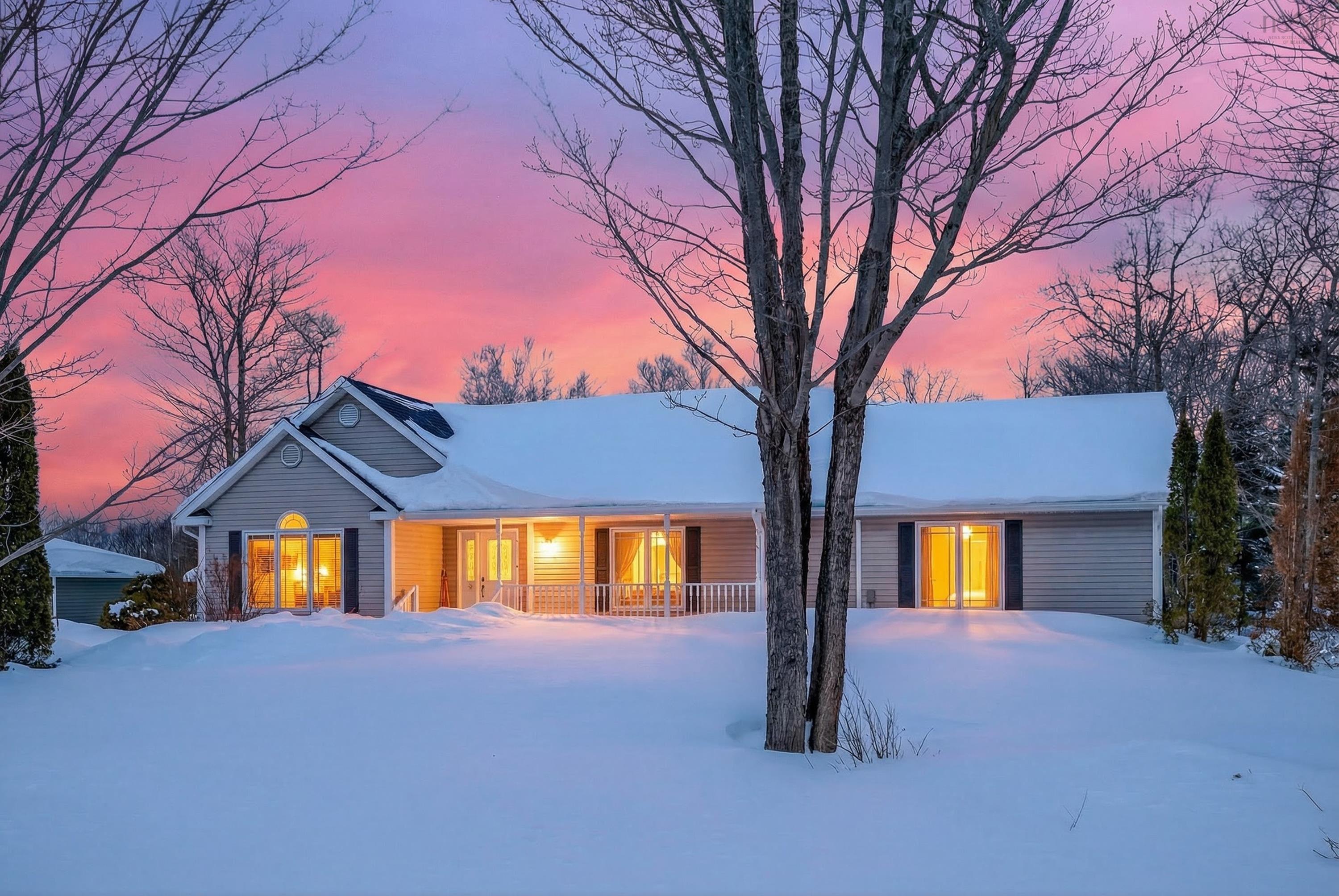 $525,000.00: 53 Erinmore Drive, Sydney