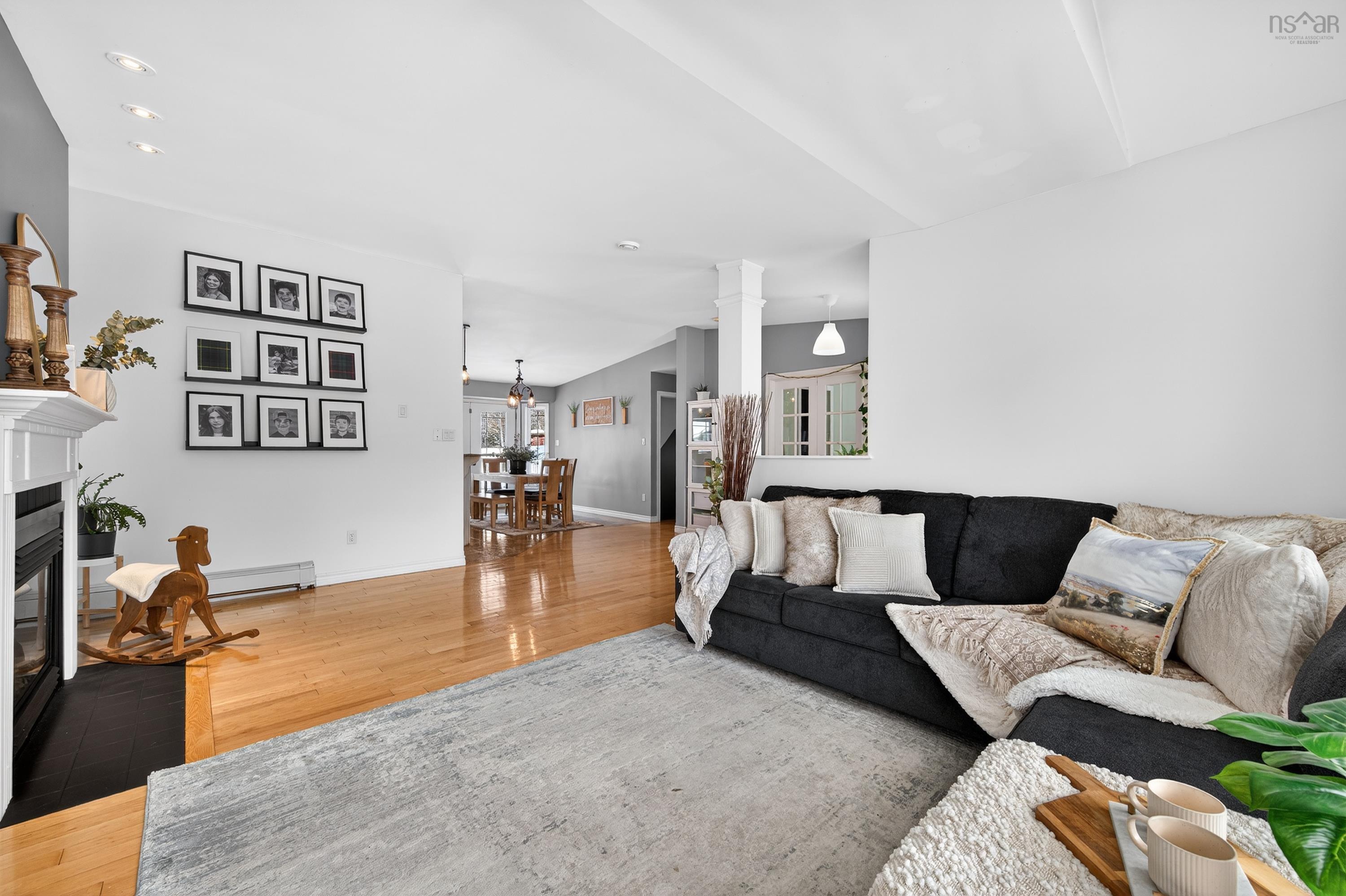 $525,000.00: 53 Erinmore Drive, Sydney