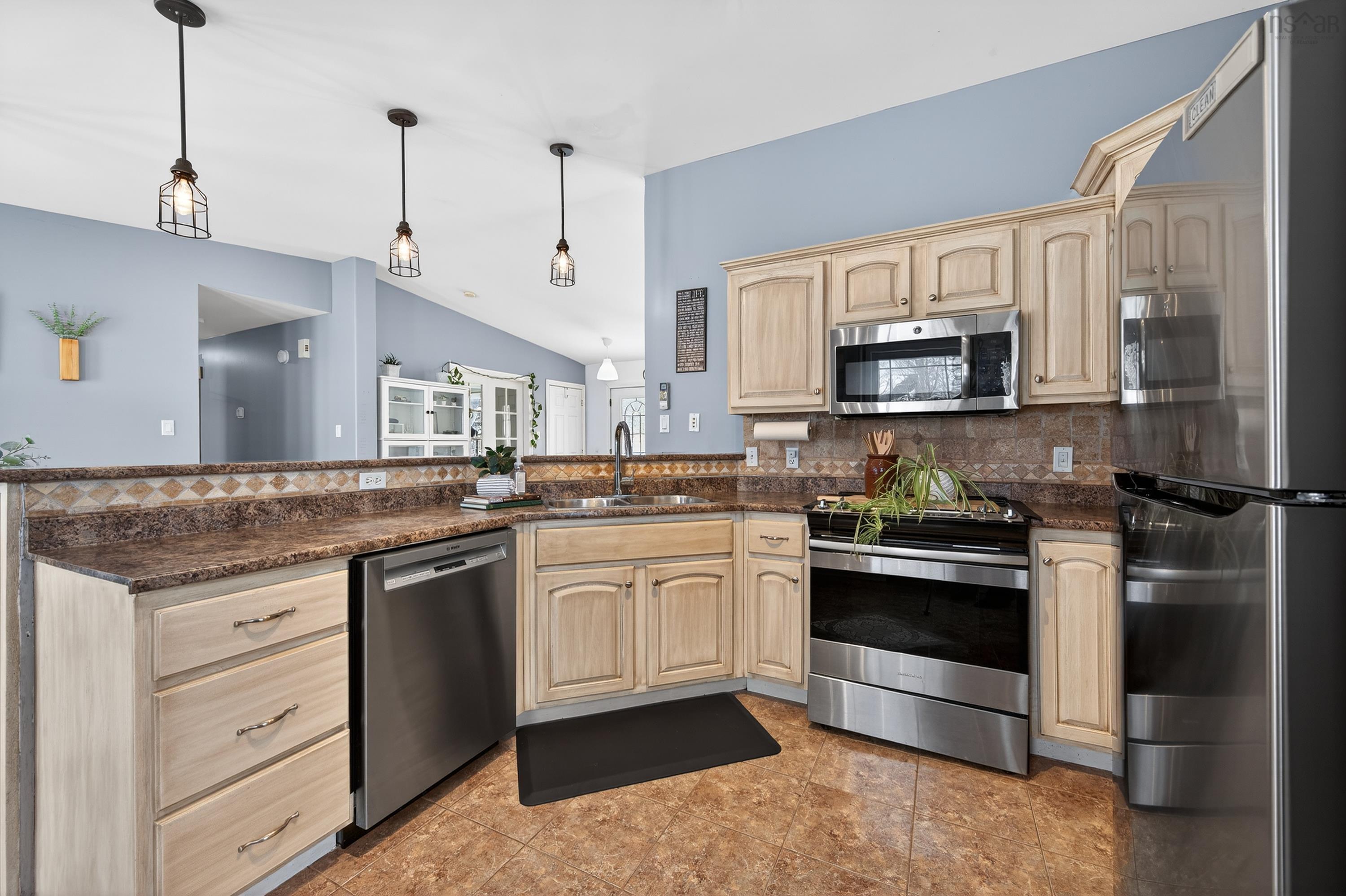 $525,000.00: 53 Erinmore Drive, Sydney