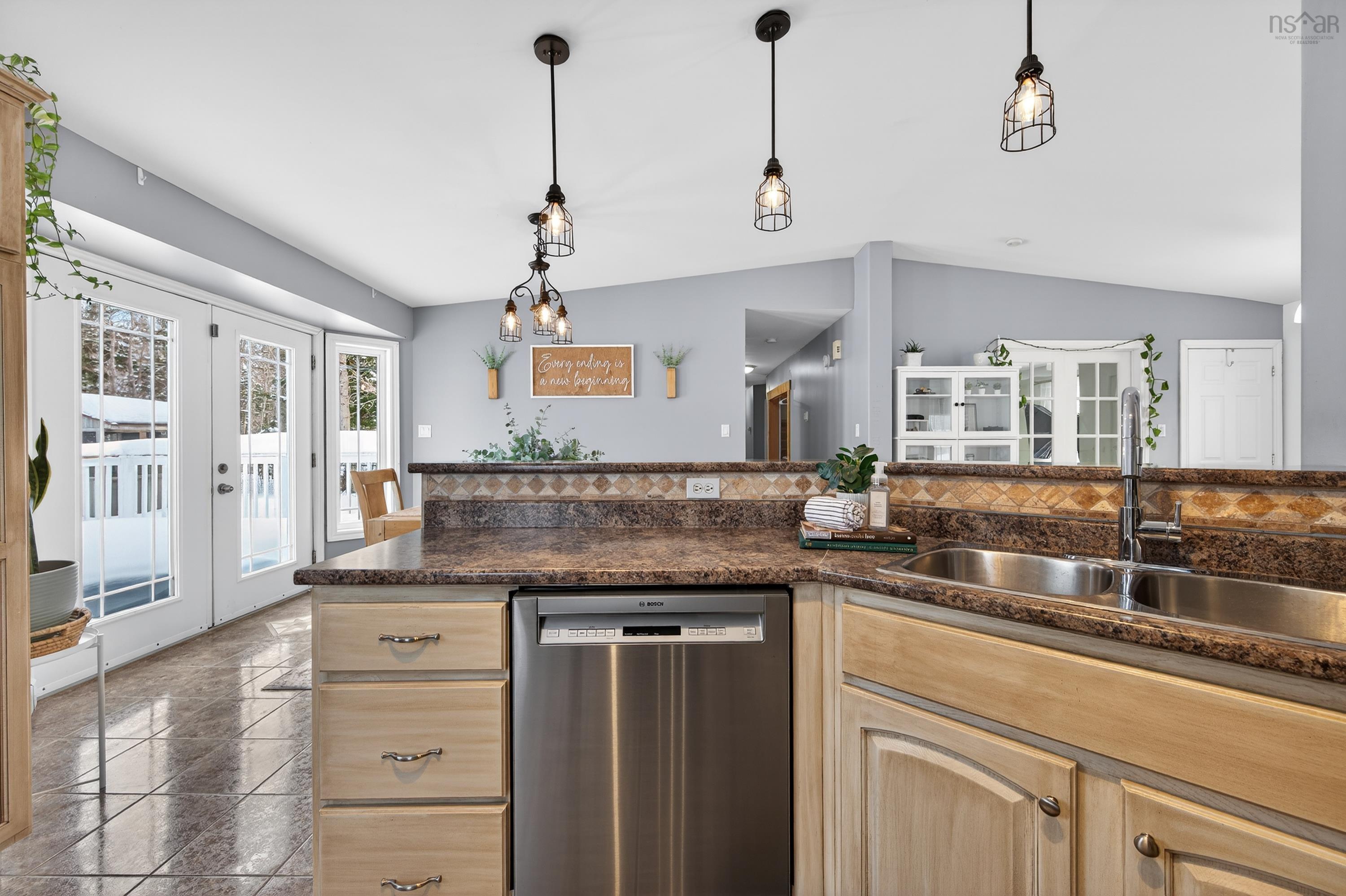 $525,000.00: 53 Erinmore Drive, Sydney