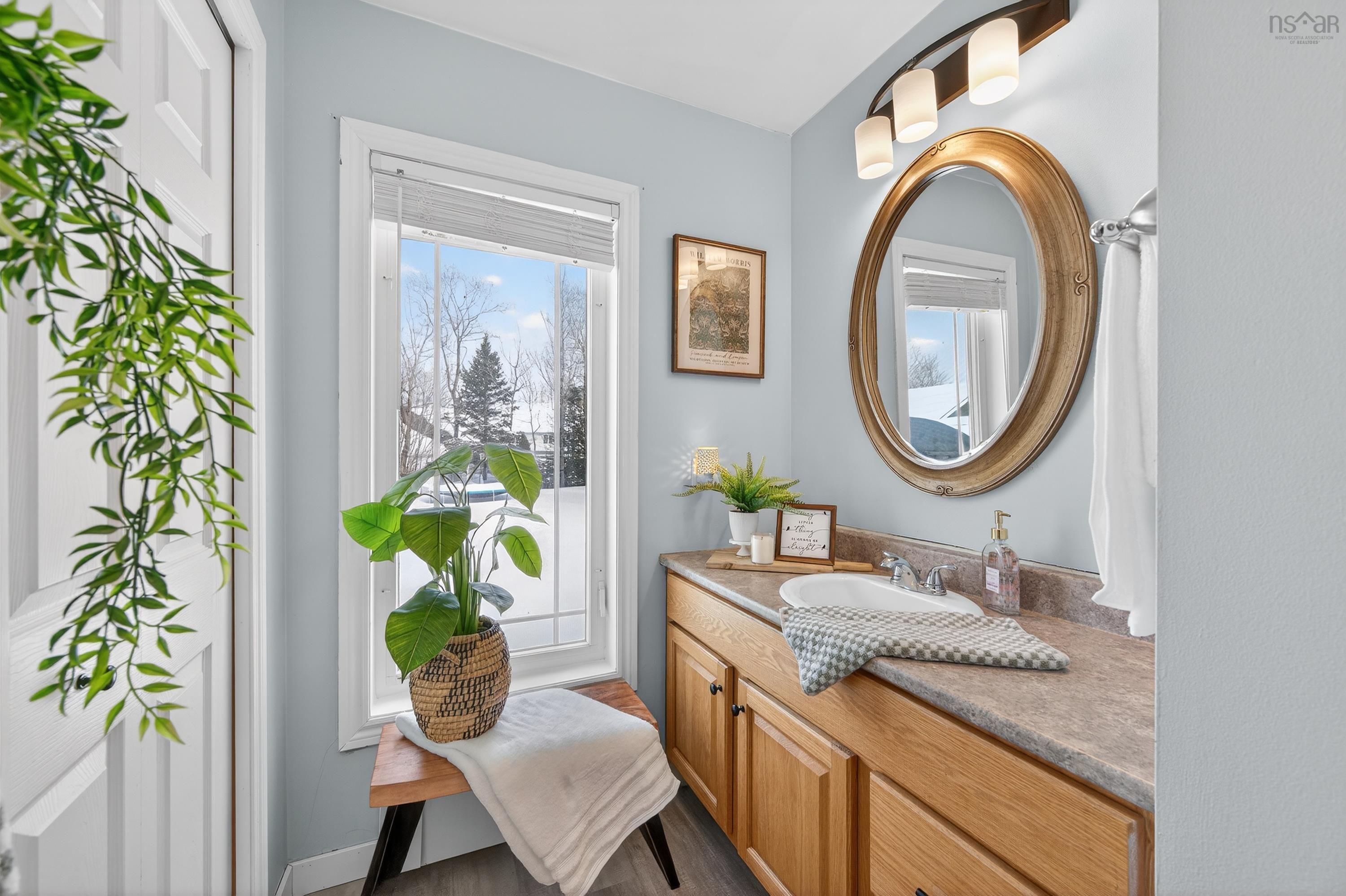 $525,000.00: 53 Erinmore Drive, Sydney