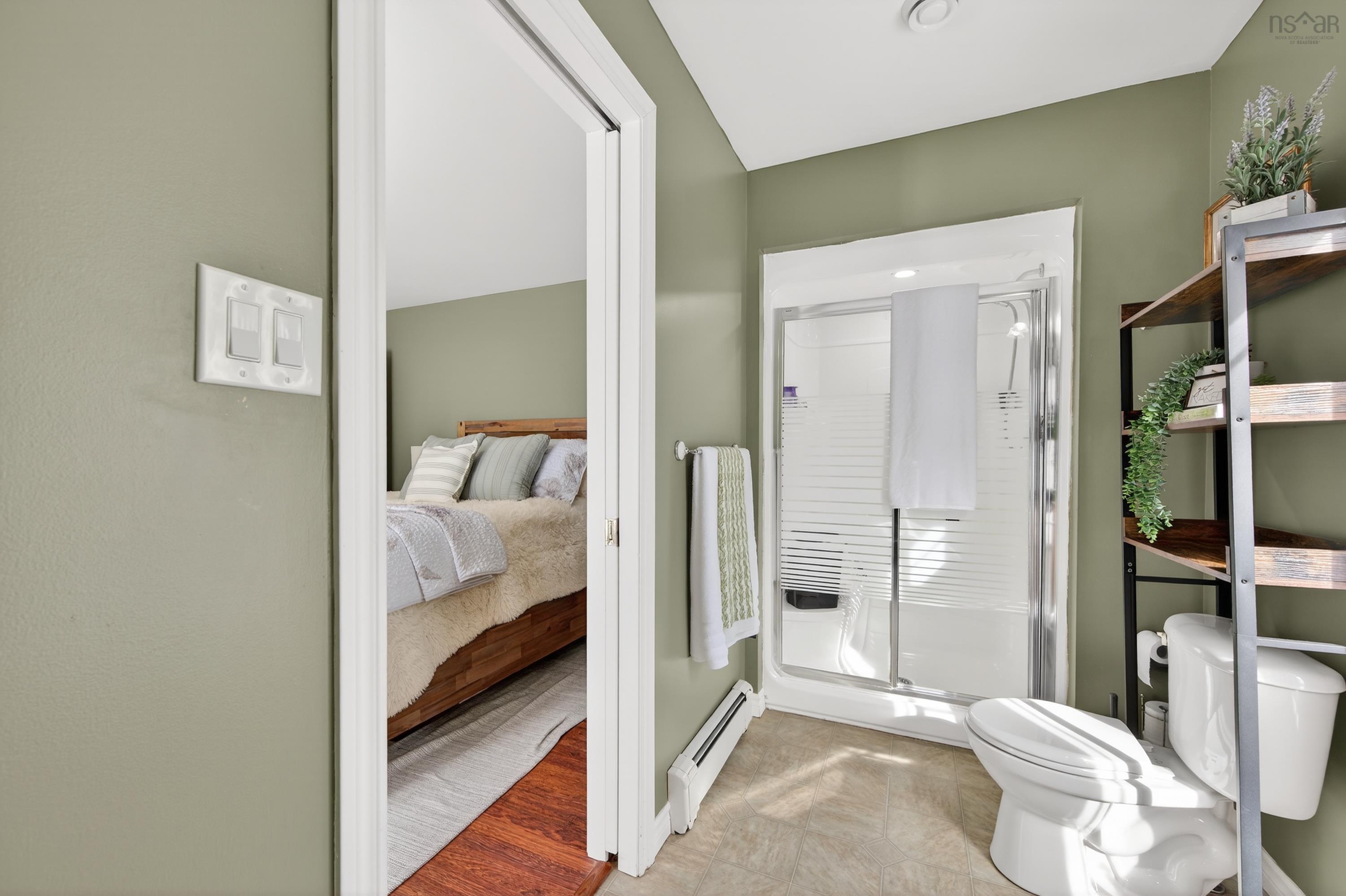 $525,000.00: 53 Erinmore Drive, Sydney