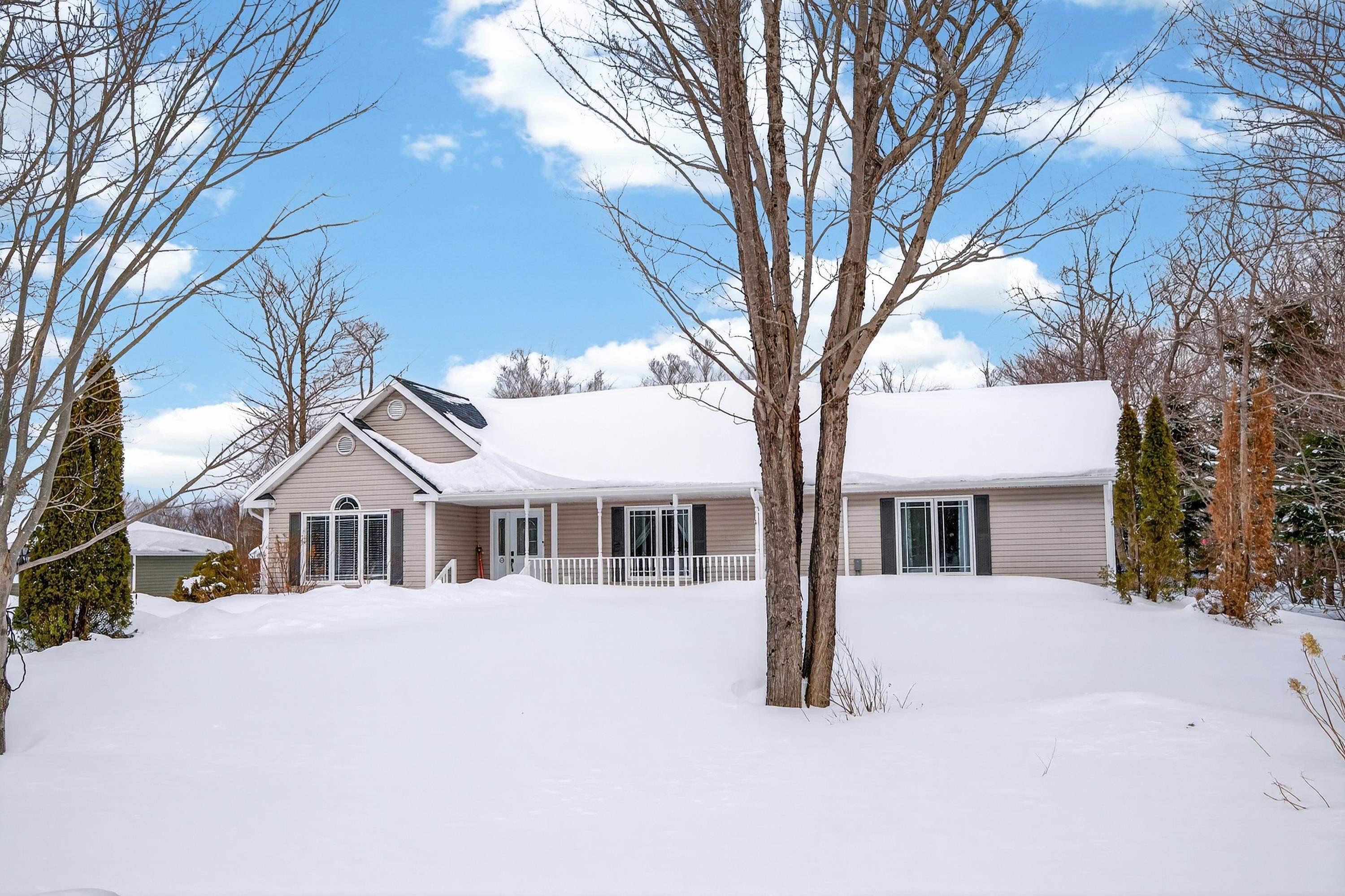 $525,000.00: 53 Erinmore Drive, Sydney