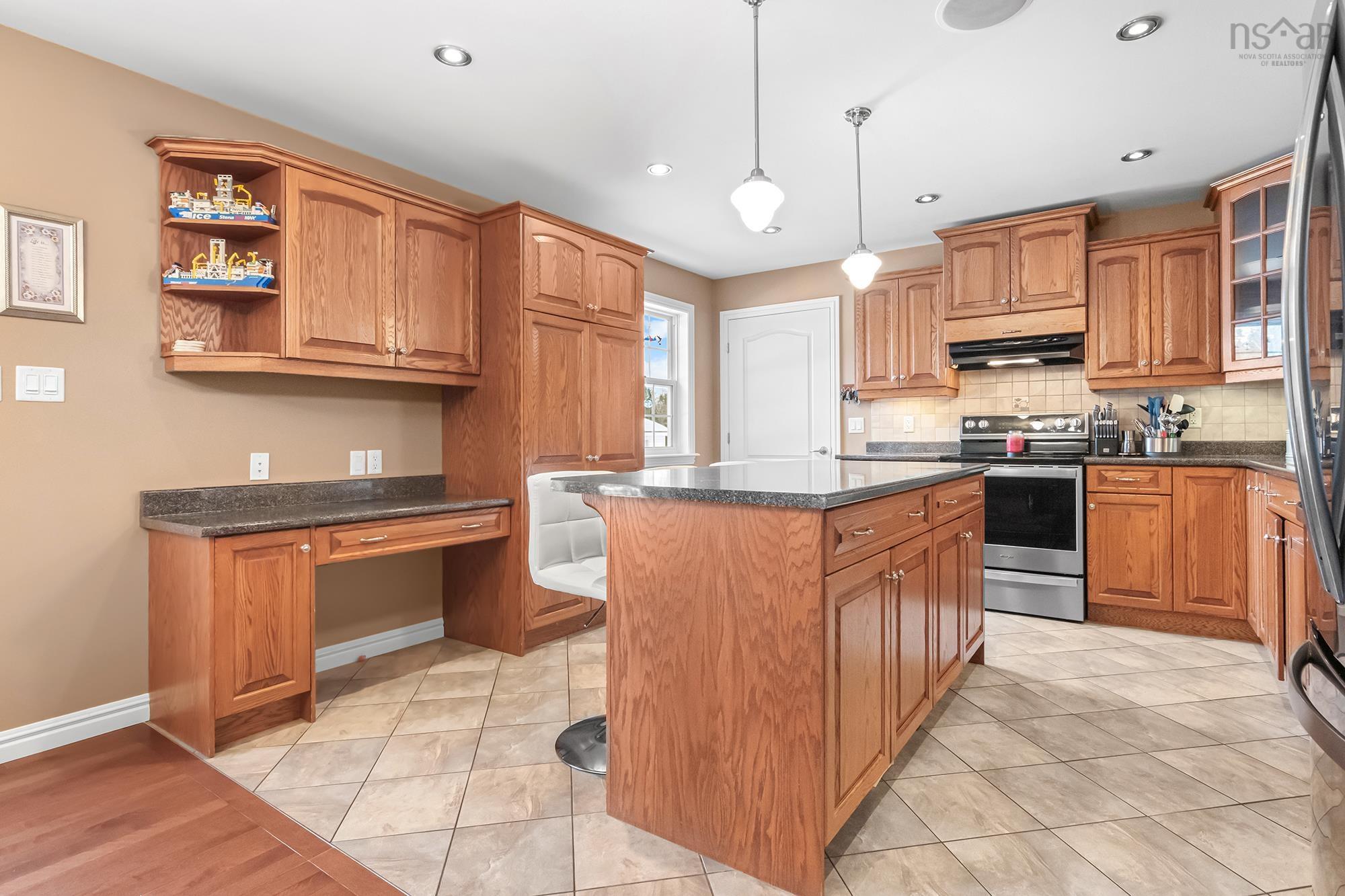 $799,900.00: 110 Ridge Wood Court, Belnan