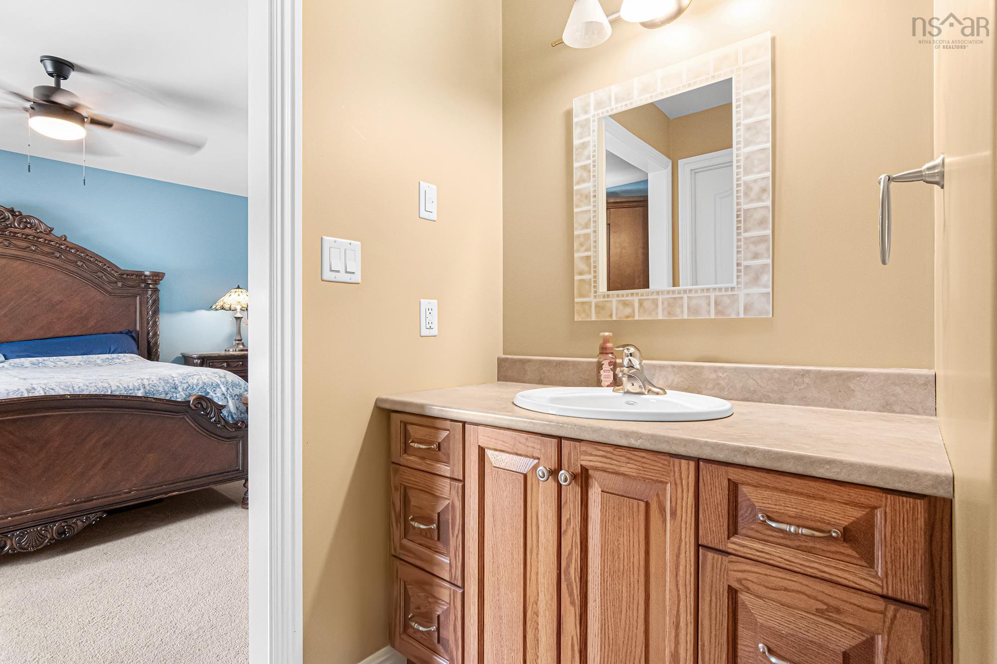 $799,900.00: 110 Ridge Wood Court, Belnan