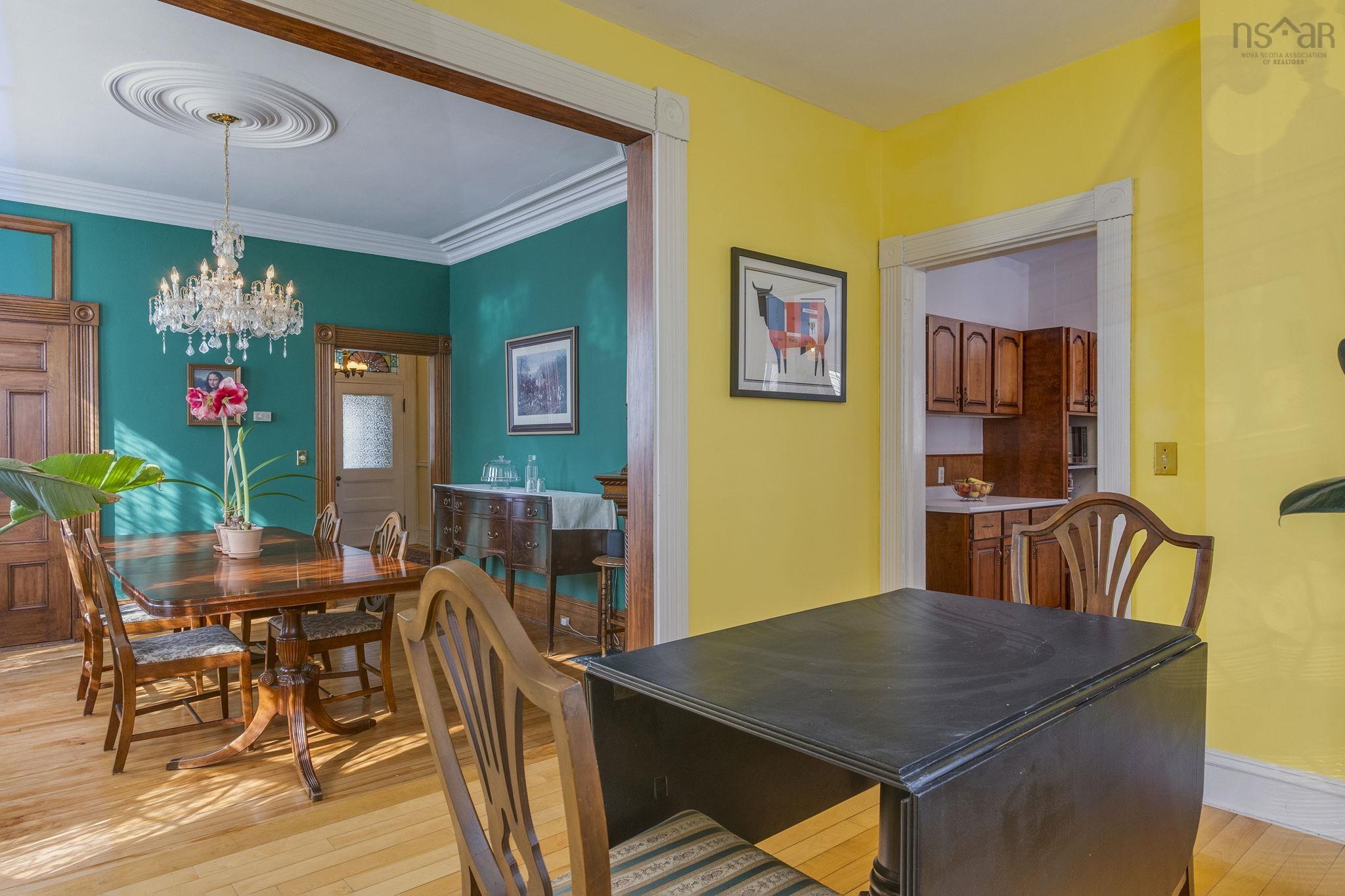 $599,000.00: 153 Albert Street, Windsor