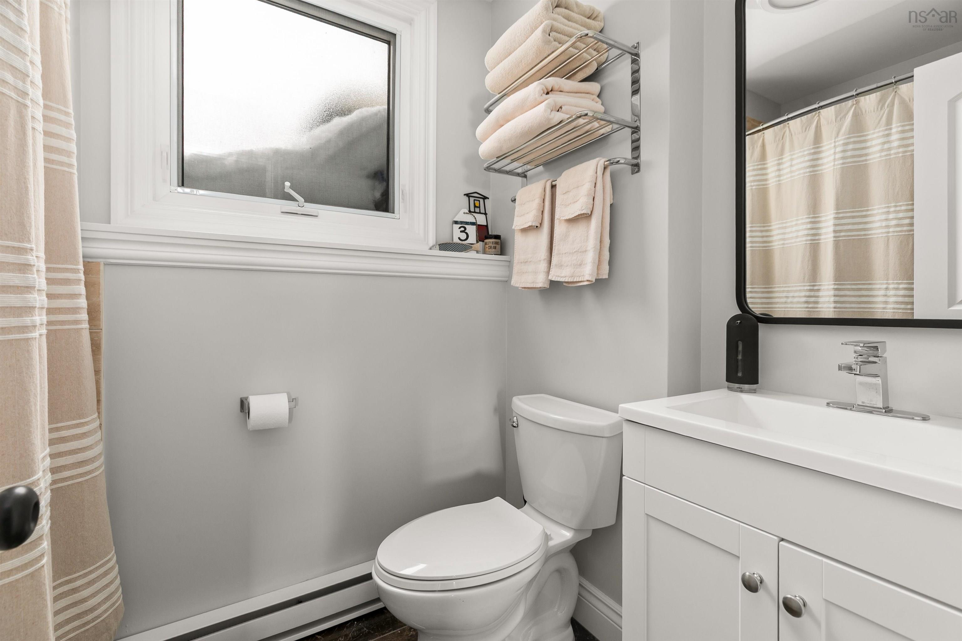 473 Shore Drive, Bedford, NS (MLS 202603402)