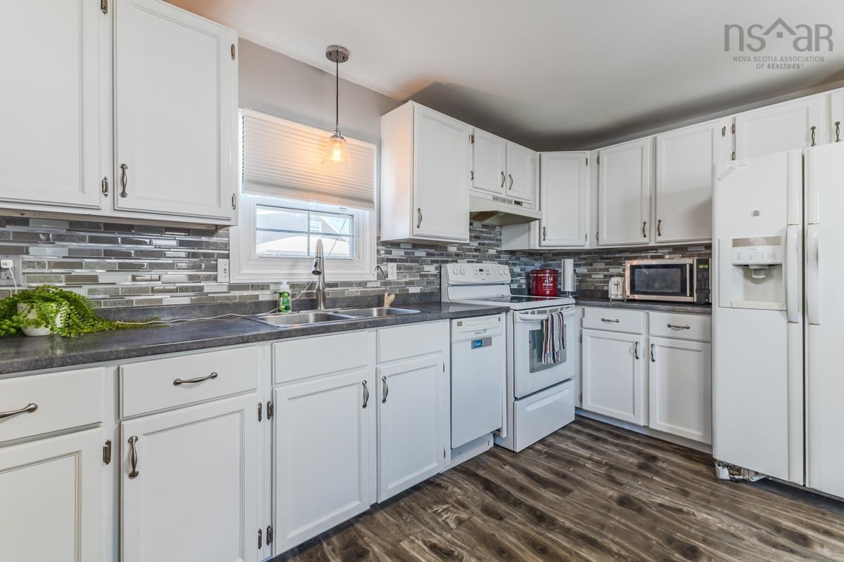 $237,500.00: 416 Pictou Road, Valley