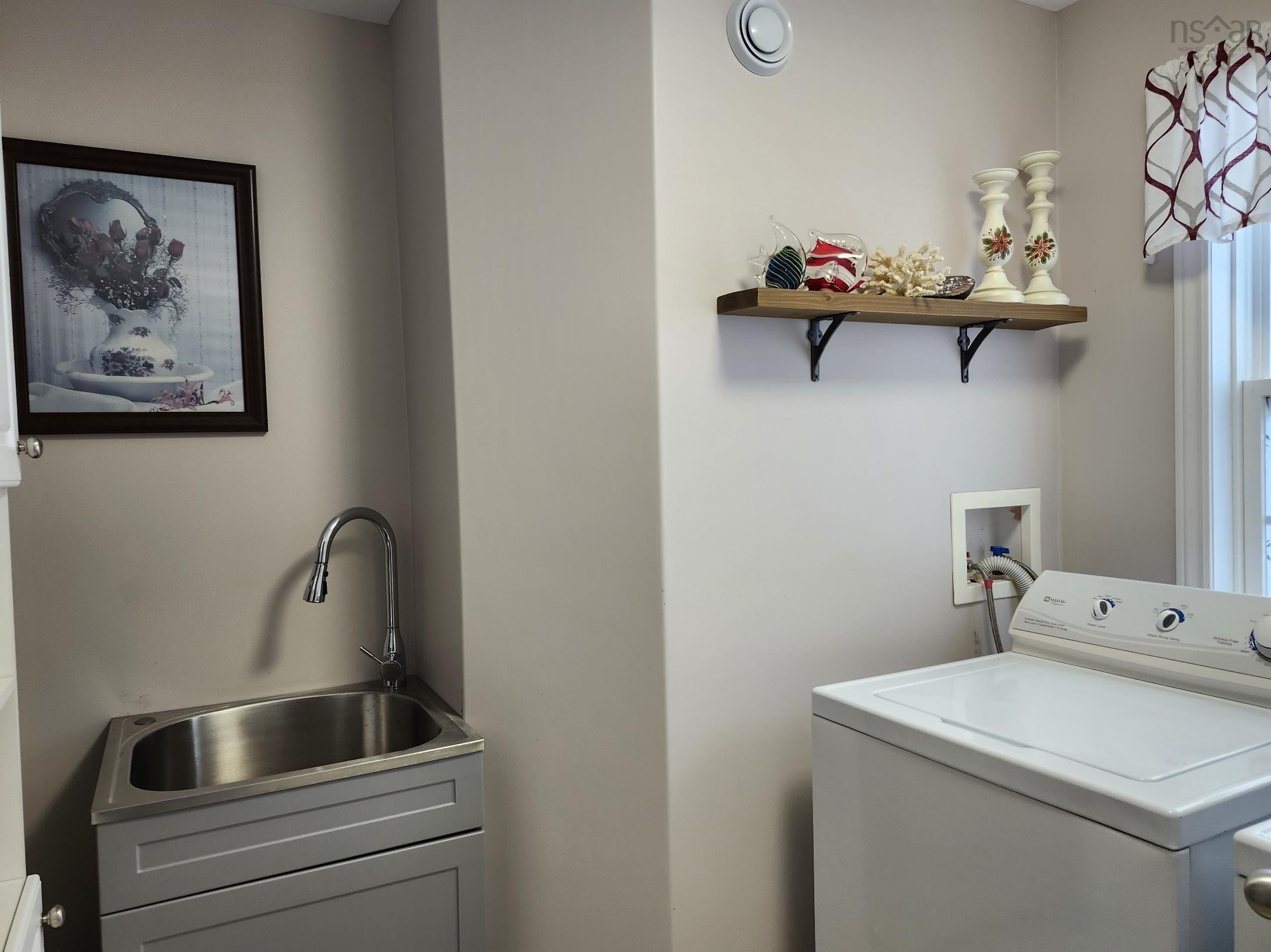 377 Laurel Ridge Drive, Beaver Bank, NS (MLS 202603406)